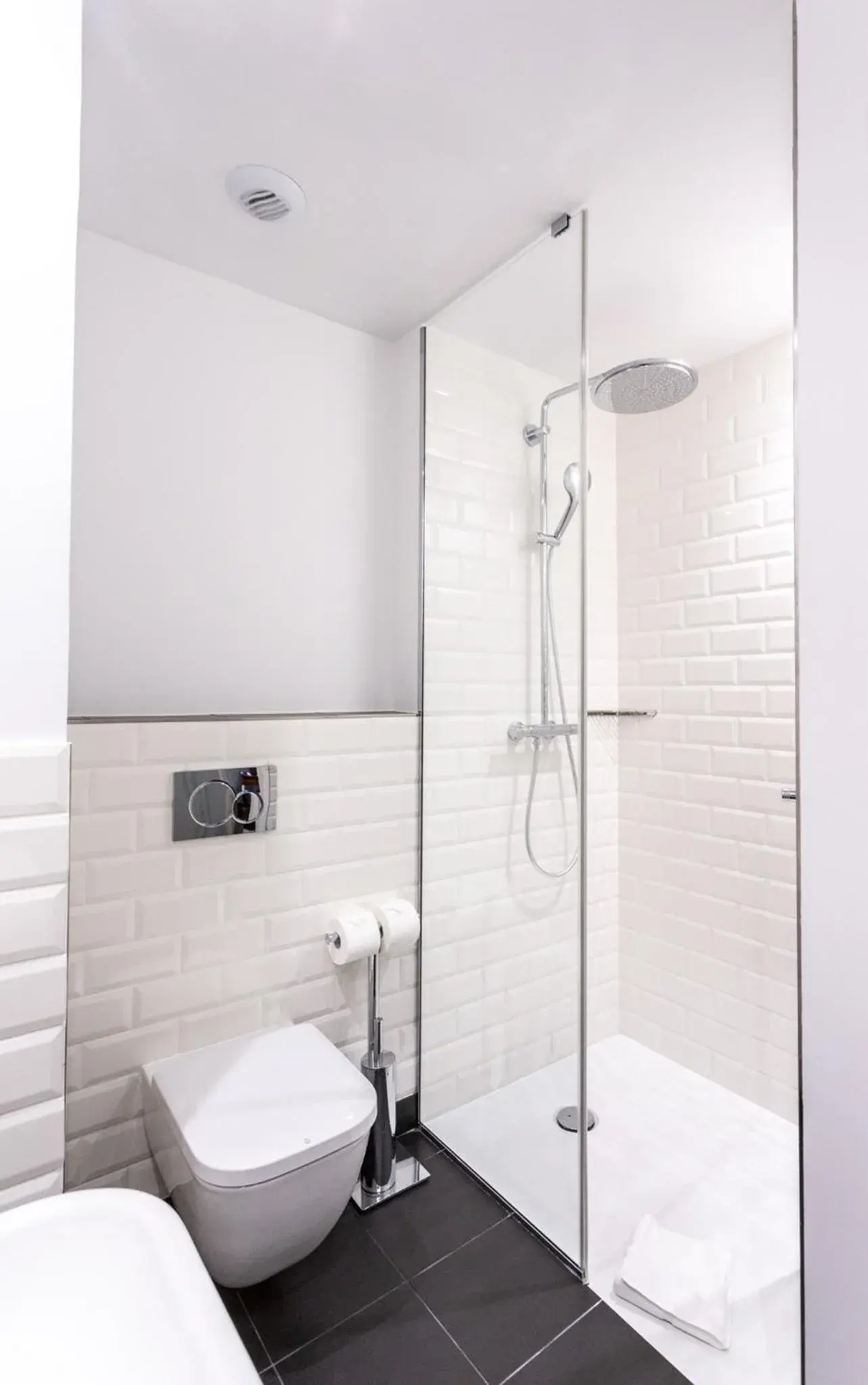 Shower, Bathroom in Normandy Le Chantier