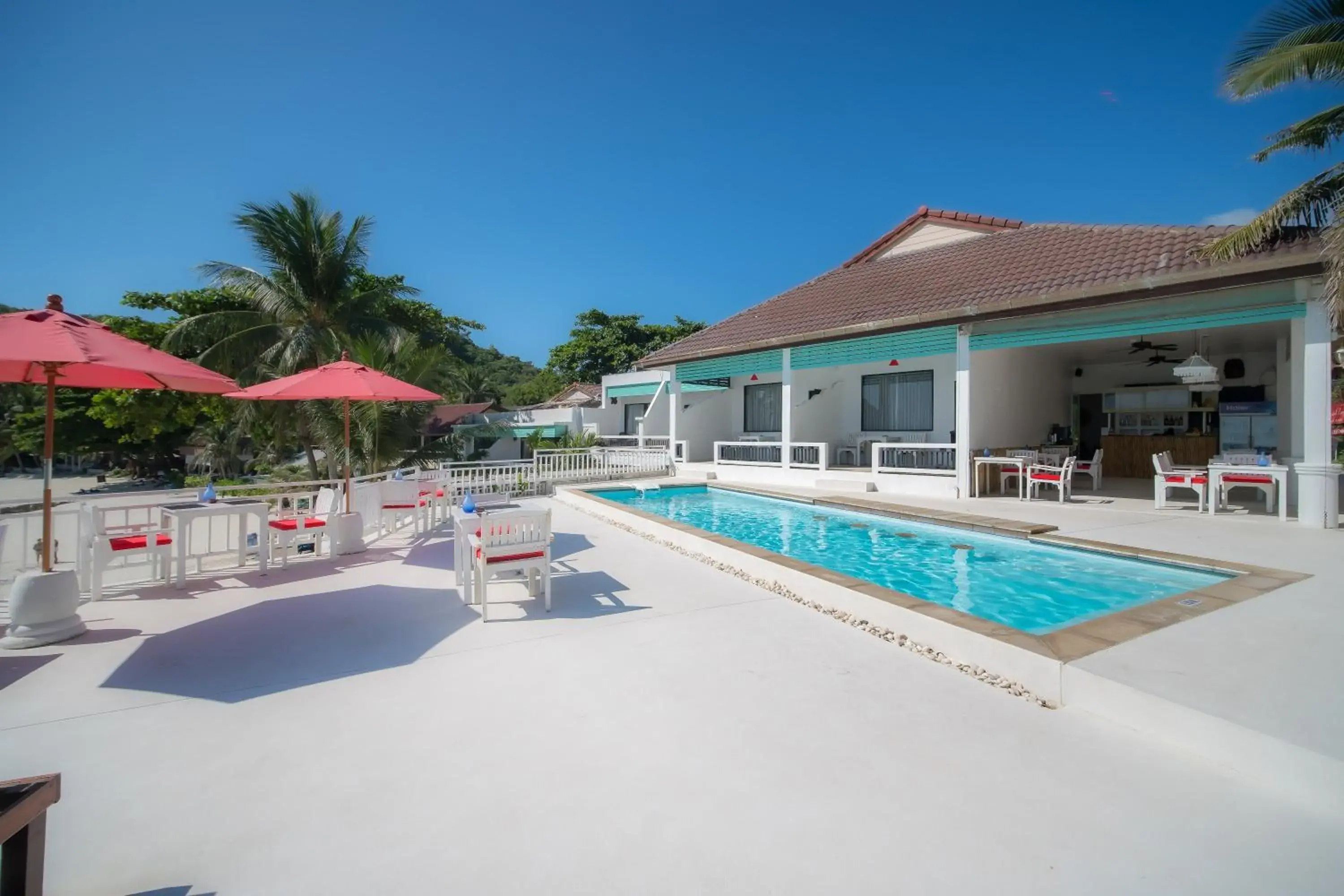 Property building, Swimming Pool in Crystal Bay Beach Resort