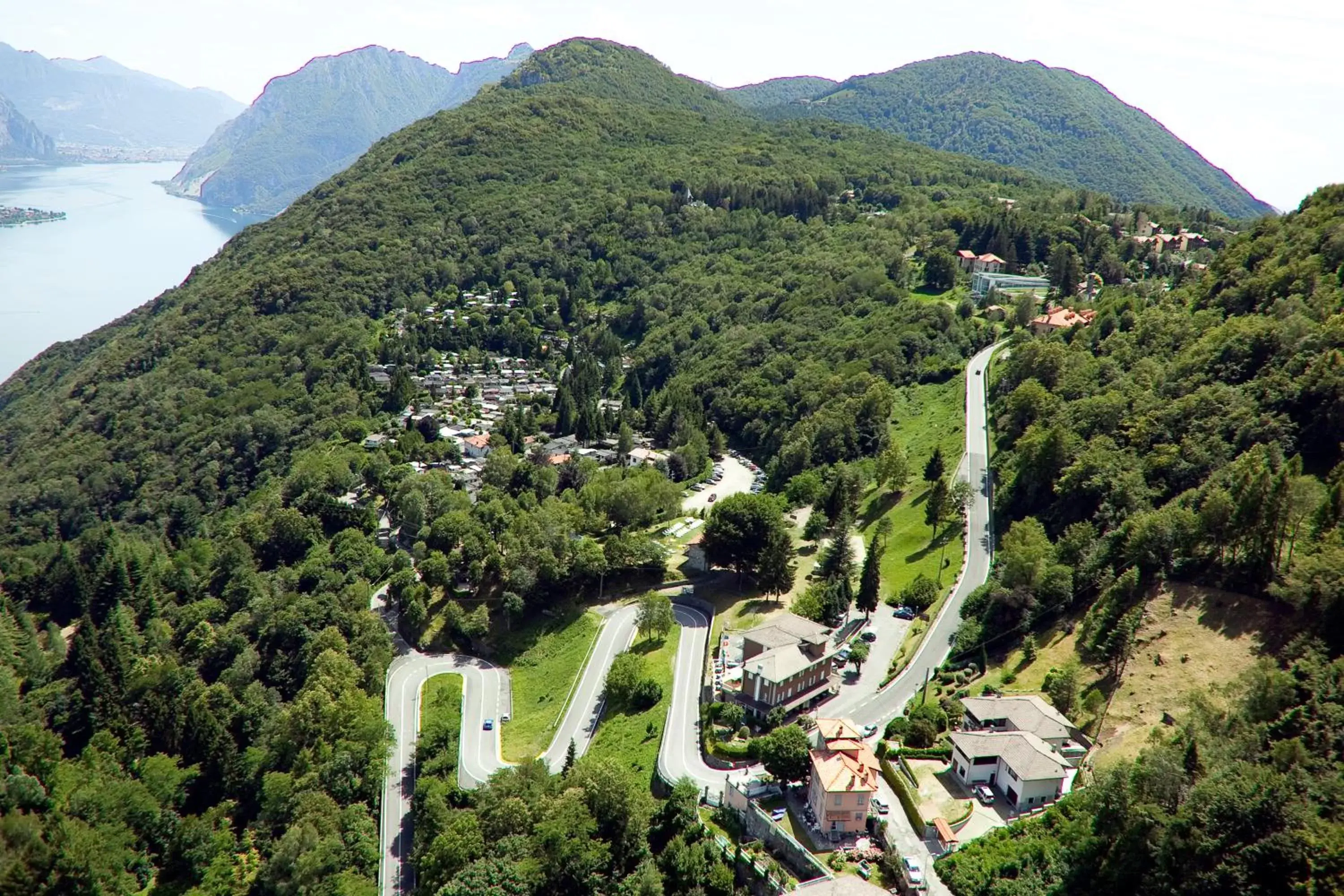 Bird's eye view, Bird's-eye View in Hotel Mirabeau