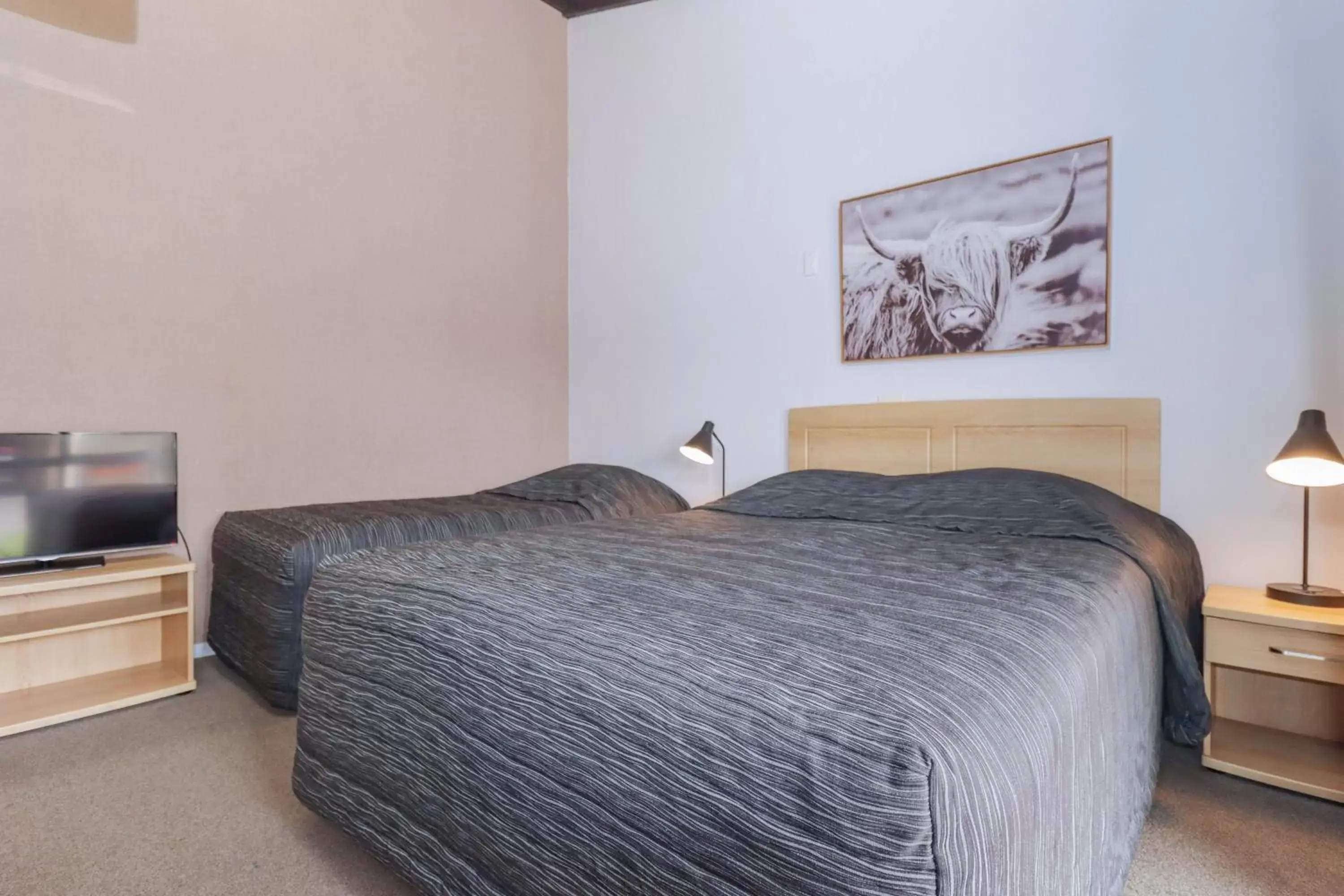 Standard Quadruple Room in Aztec Motel Standard Quadruple Room in Aztec Motel