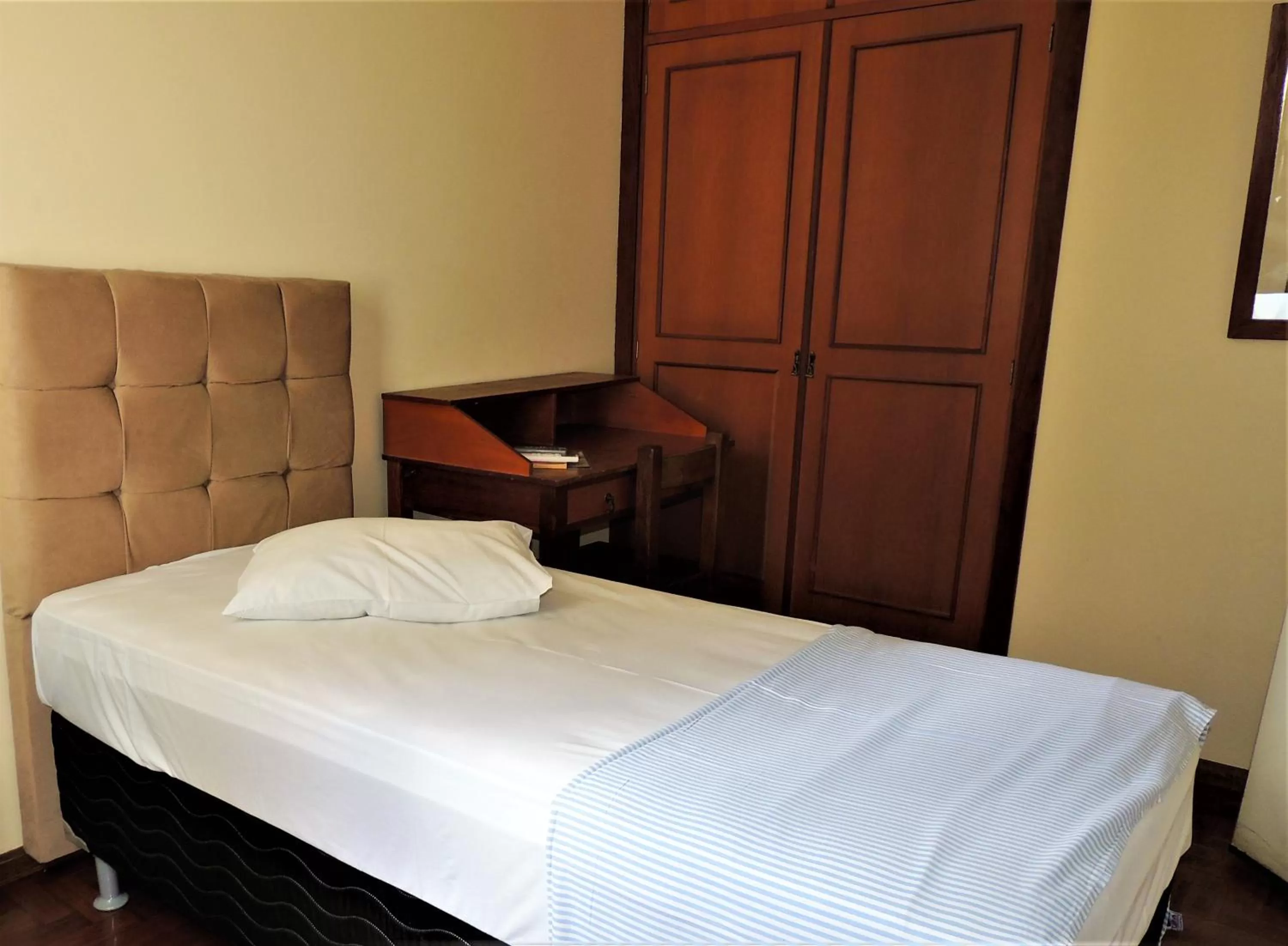 Bed in Hotel JB