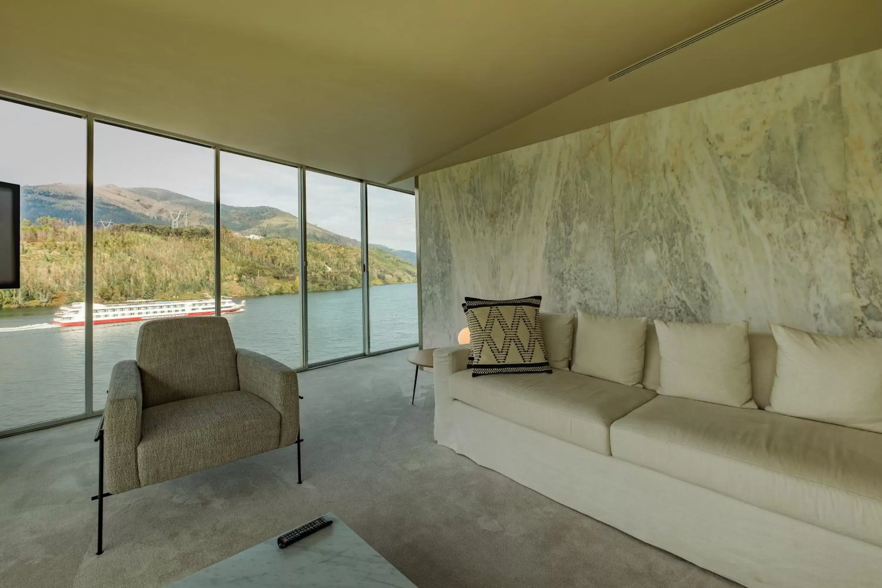 View (from property/room), Seating Area in Octant Douro