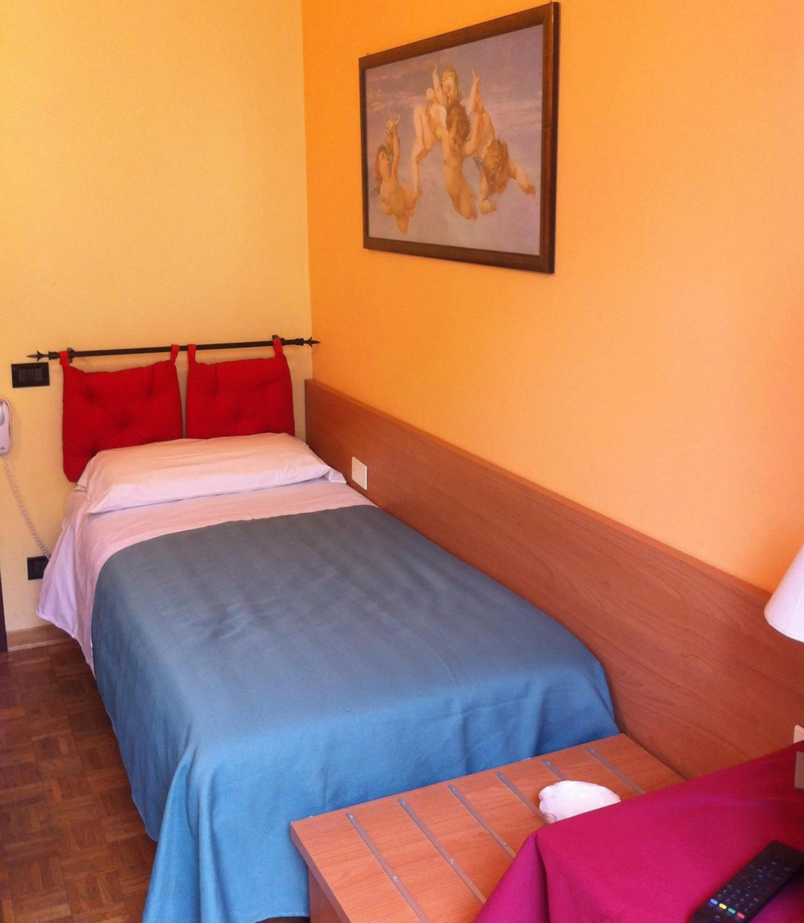 Bed in Hotel Leopolda