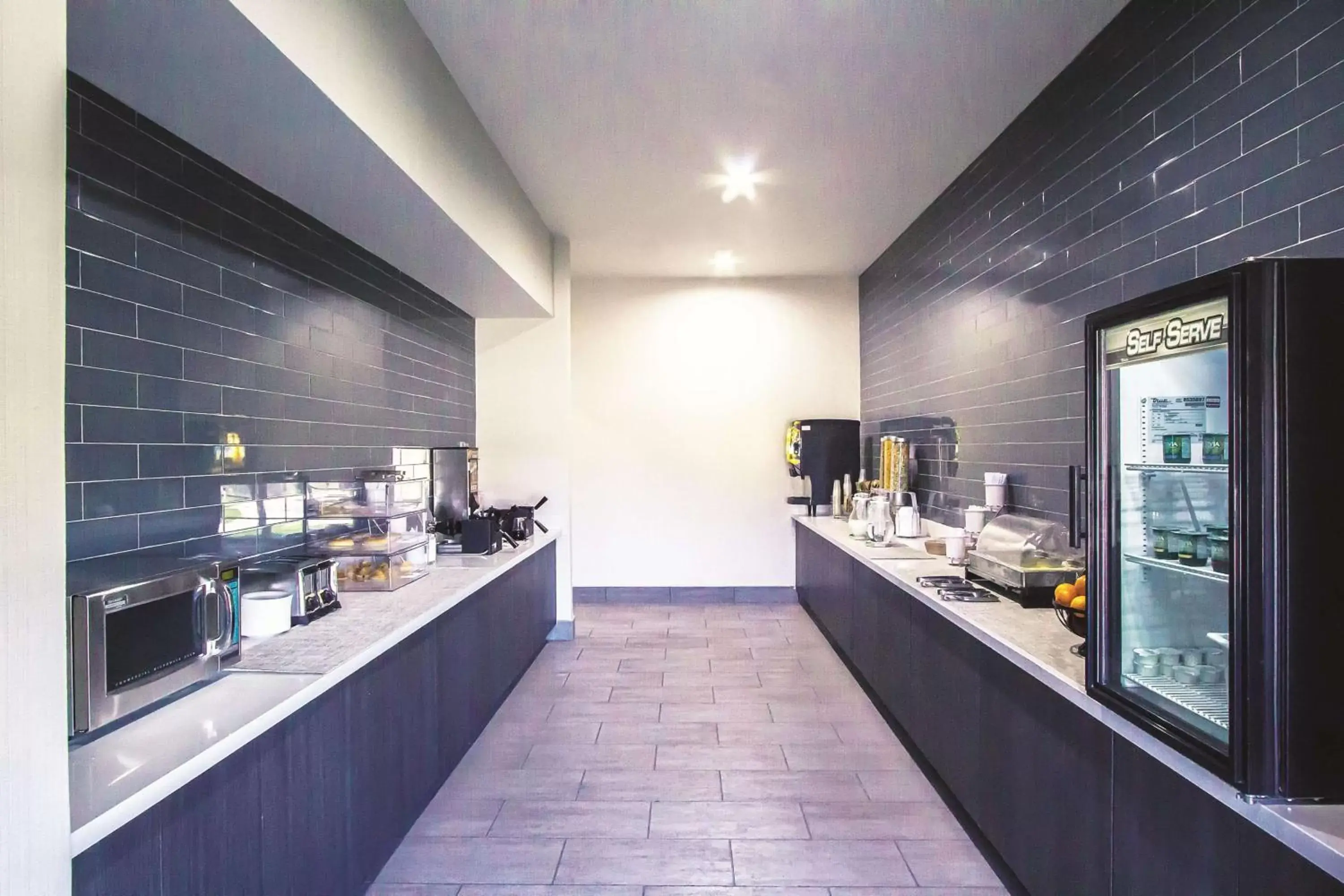 Restaurant/places to eat in La Quinta by Wyndham Pampa Restaurant/places to eat in La Quinta by Wyndham Pampa