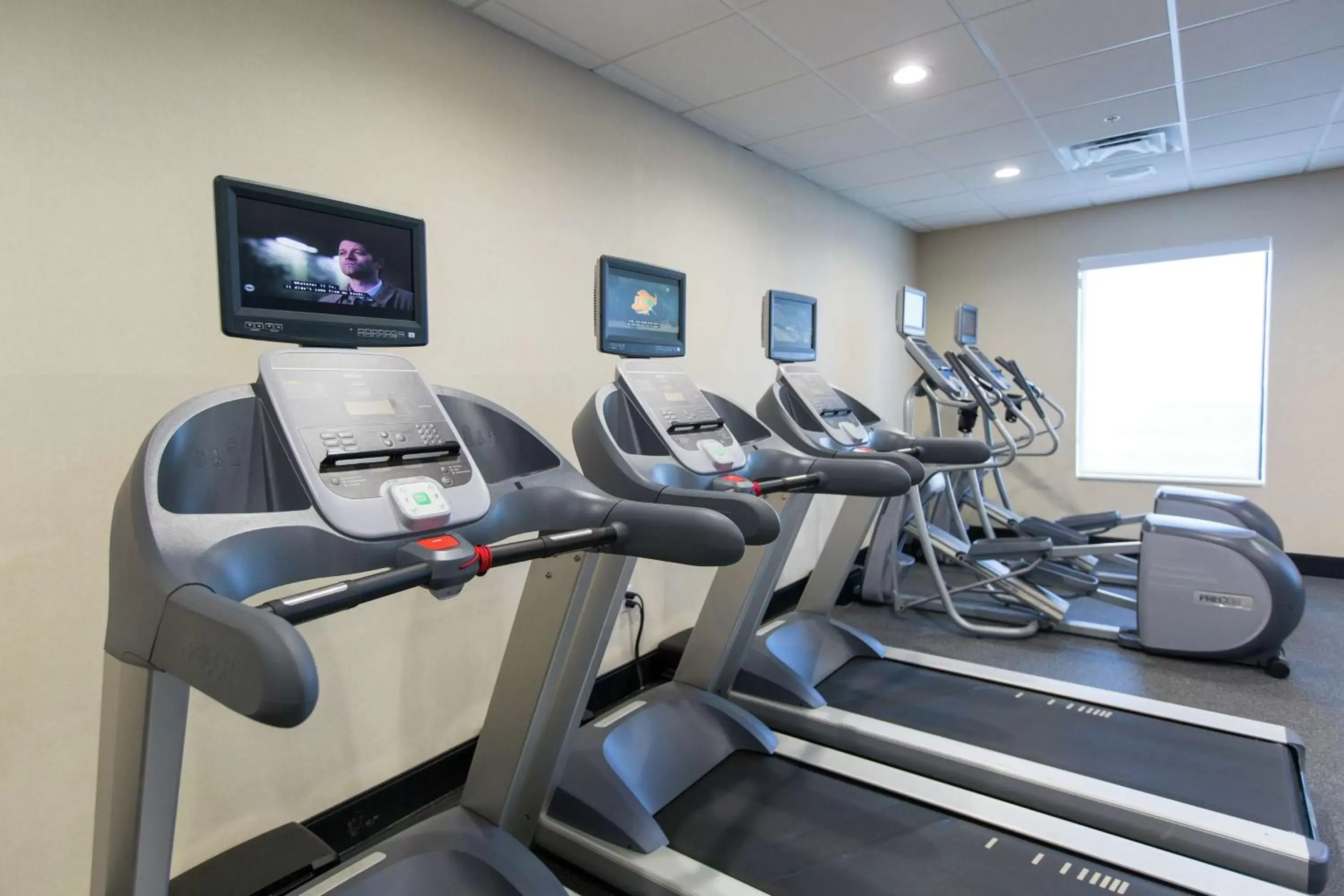 Fitness centre/facilities, Fitness Center/Facilities in Hampton Inn & Suites Stroud