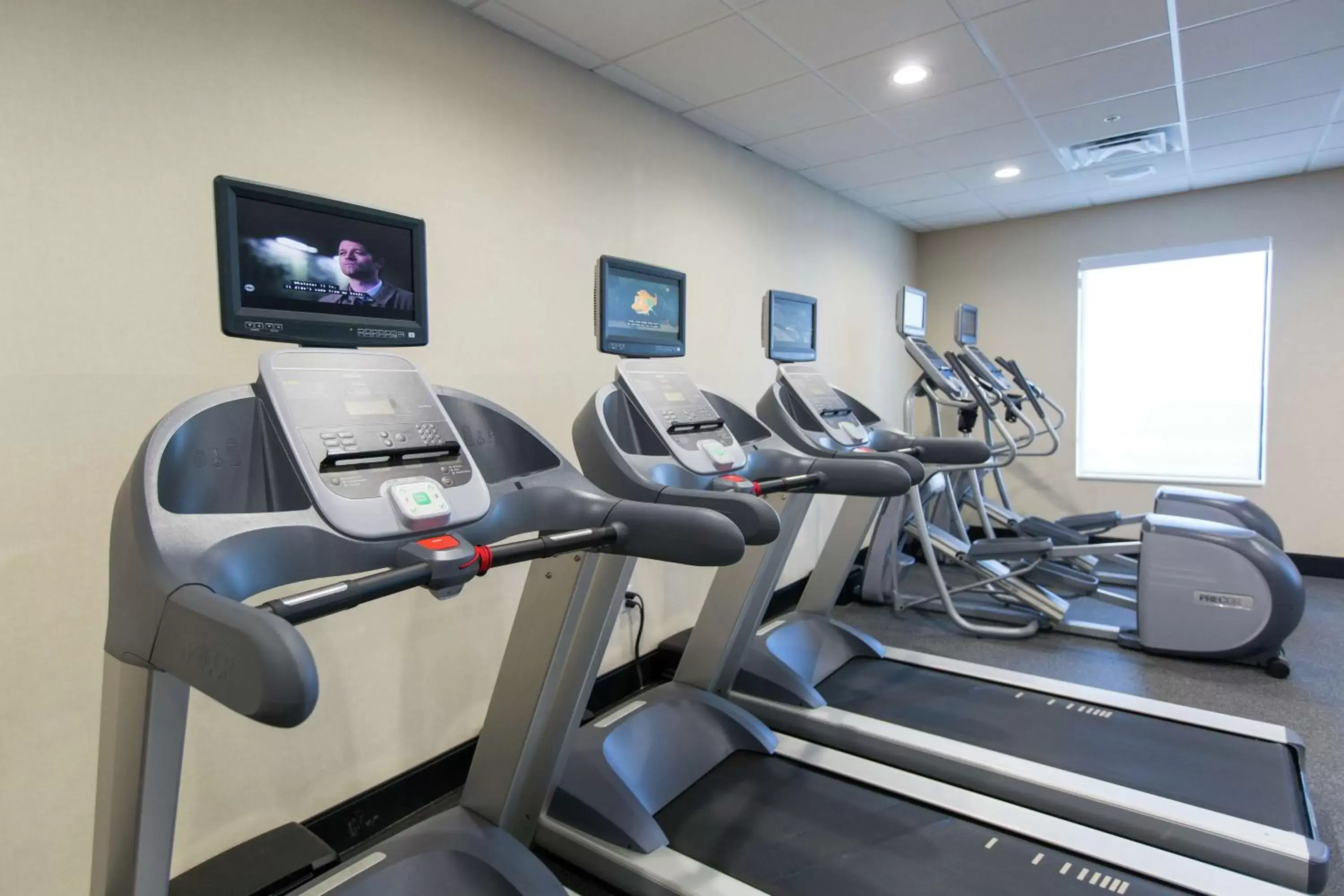Fitness centre/facilities in Hampton Inn & Suites Stroud Fitness centre/facilities in Hampton Inn & Suites Stroud