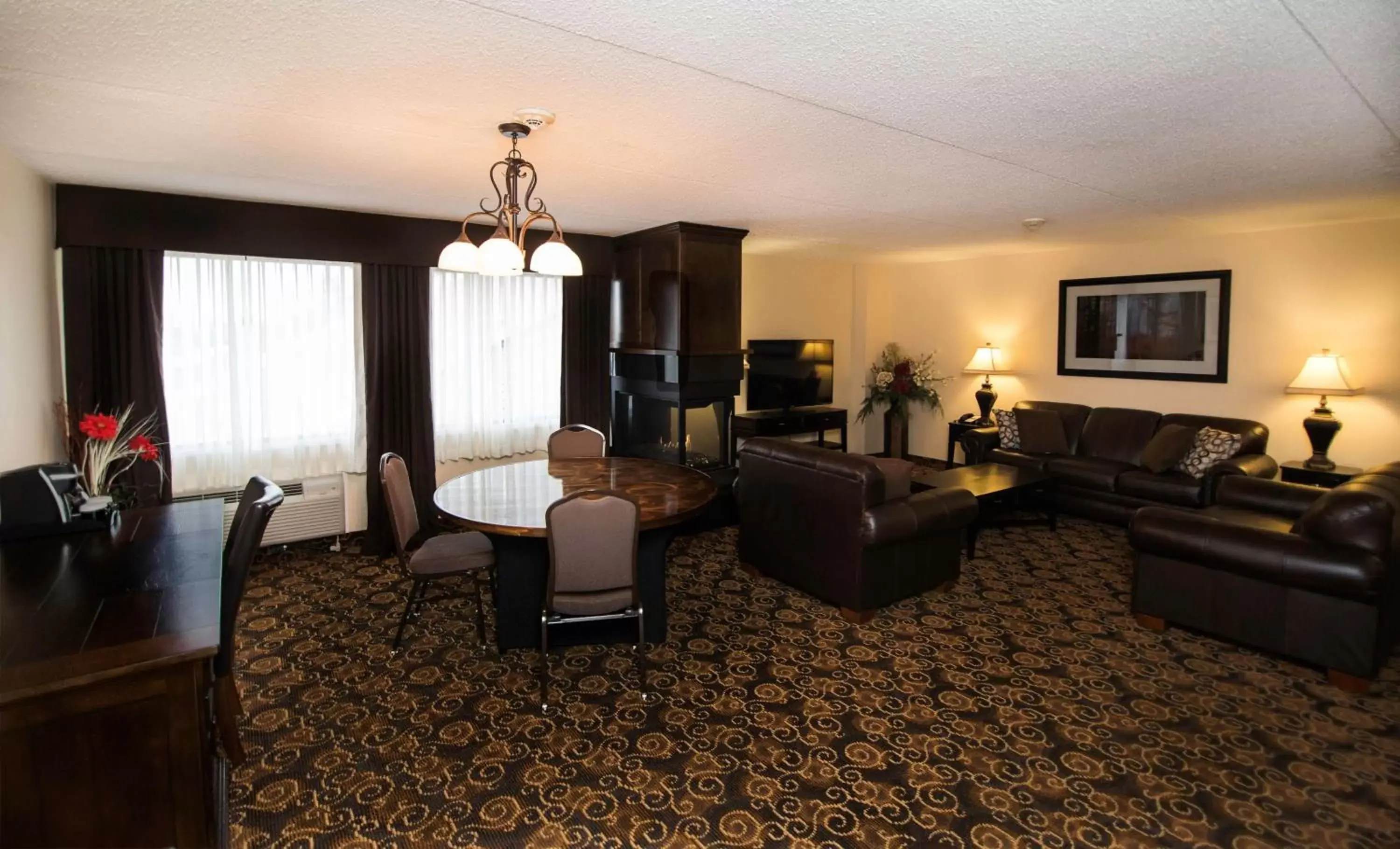 Photo of the whole room, Seating Area in Best Western Plus Dryden Hotel and Conference Centre