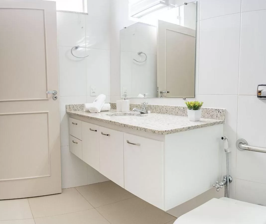 Shower, Bathroom in Pousada Serra Nascente do Sol