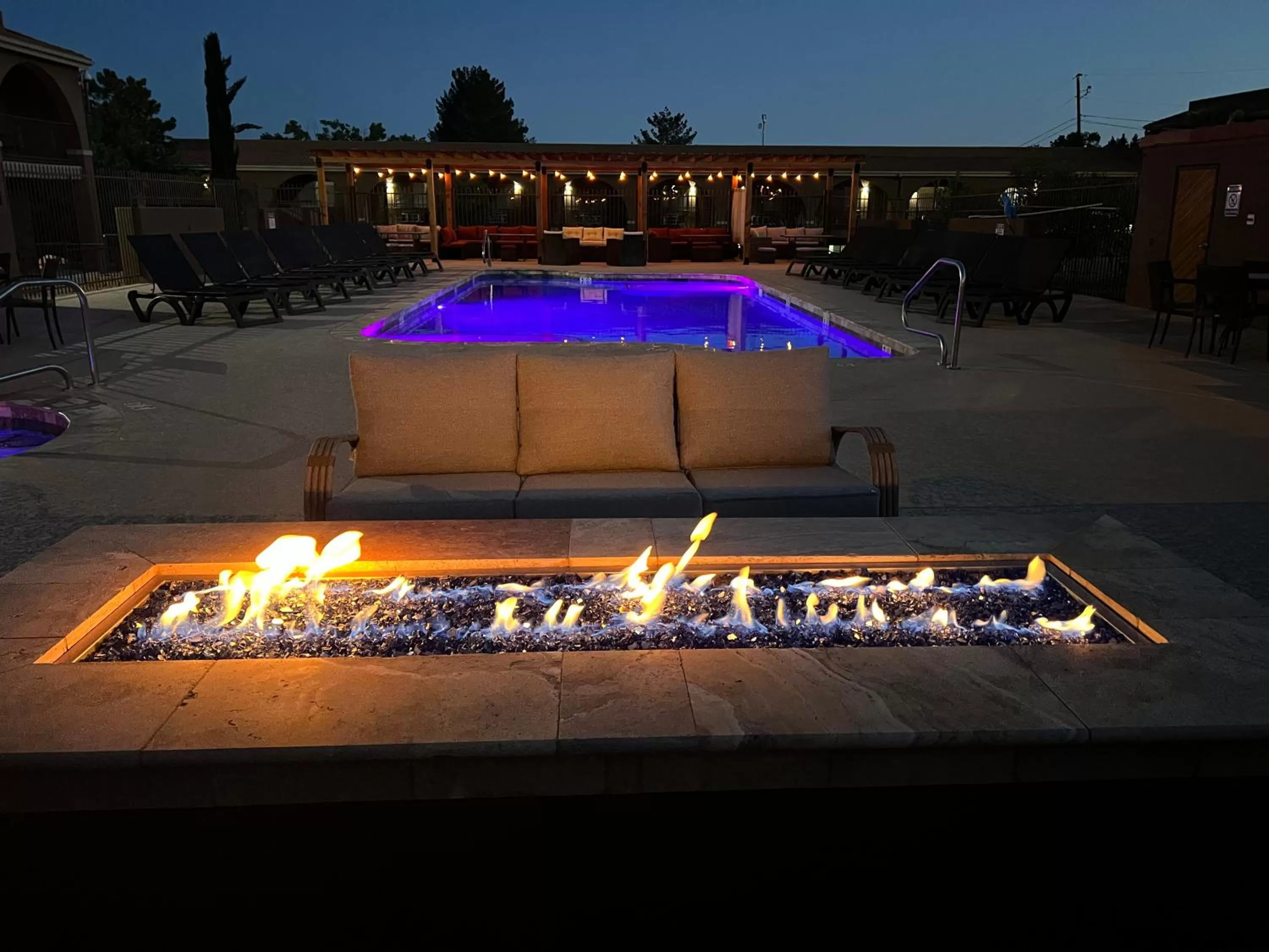 Swimming pool in GreenTree Inn Sedona
