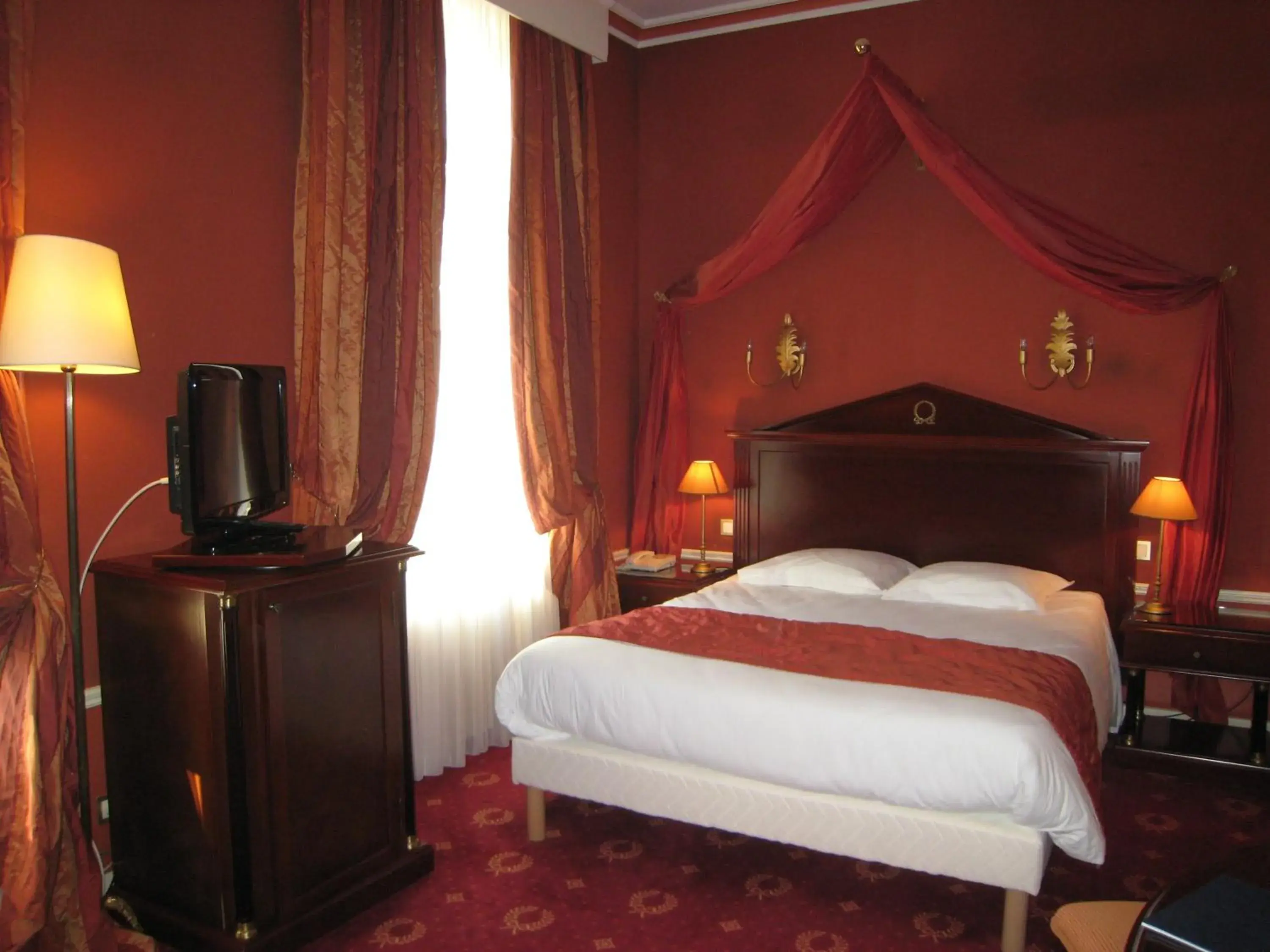Bedroom, Room Photo in Hôtel Les Maréchaux