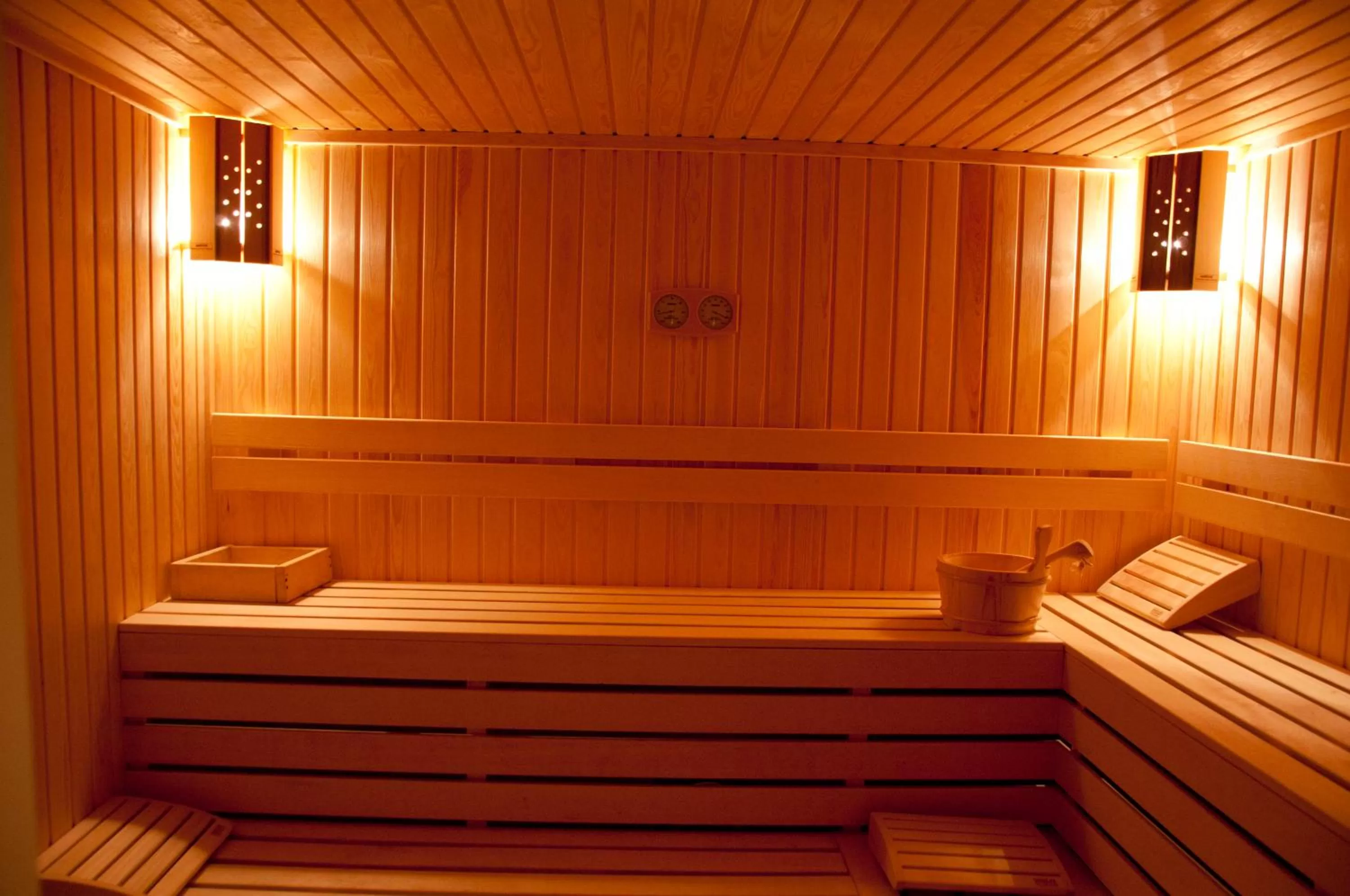 Spa and wellness centre/facilities in Everest Hotel