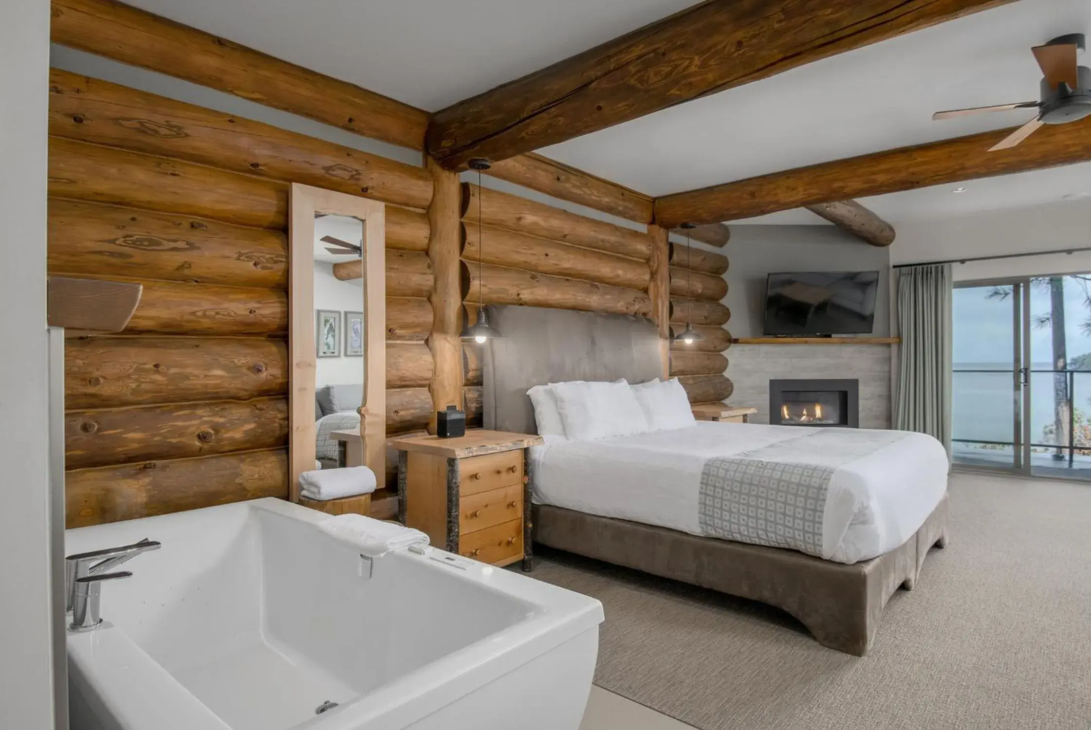 Sea view, Bathroom in Tigh-Na-Mara Resort & Conference Centre