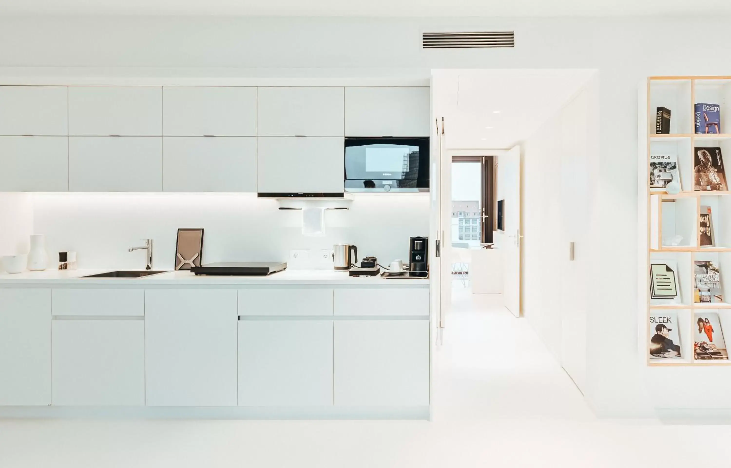 Kitchen or kitchenette, Kitchen/Kitchenette in KPM Hotel & Residences