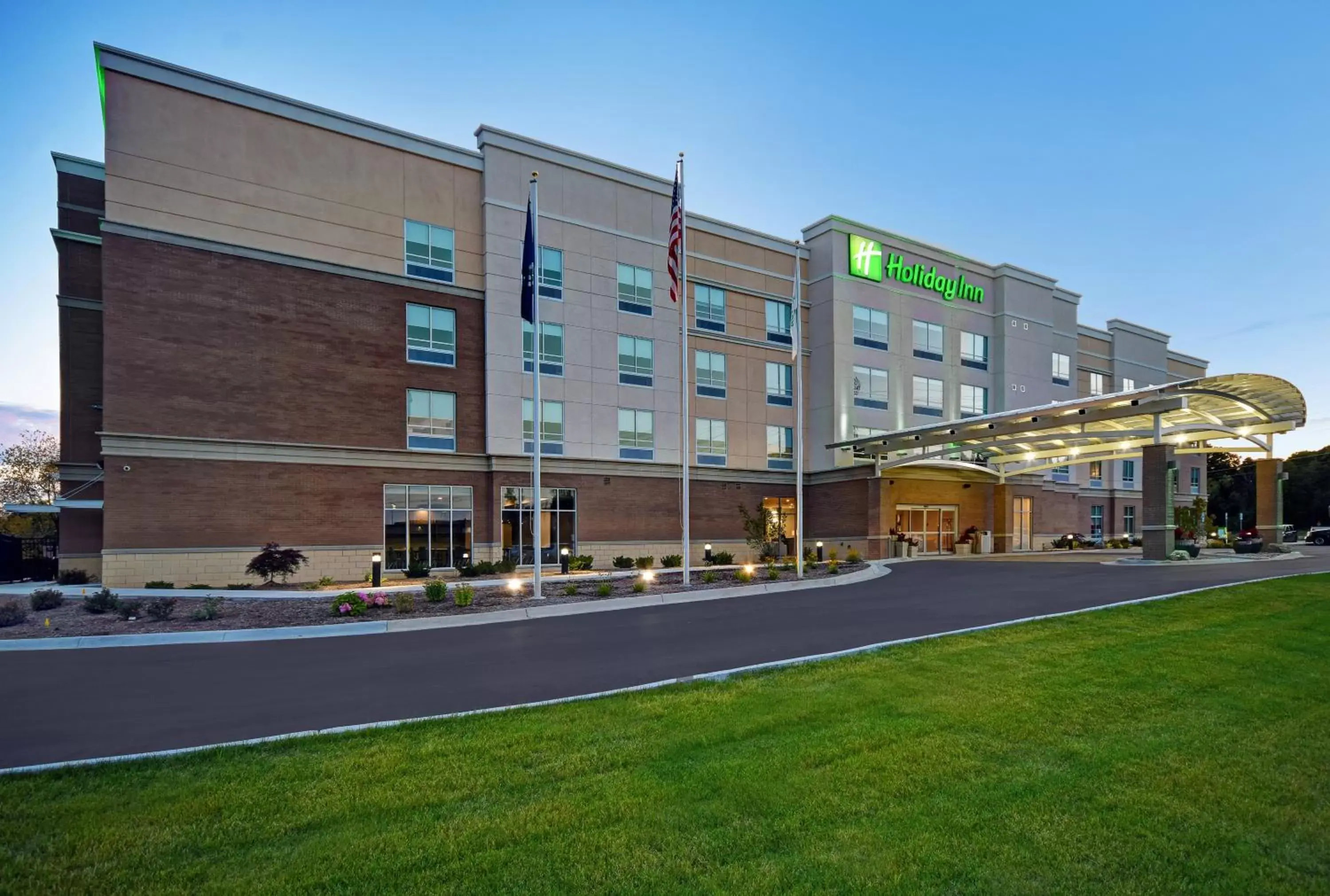 Property Building in Holiday Inn Grand Rapids North - Walker, an IHG Hotel