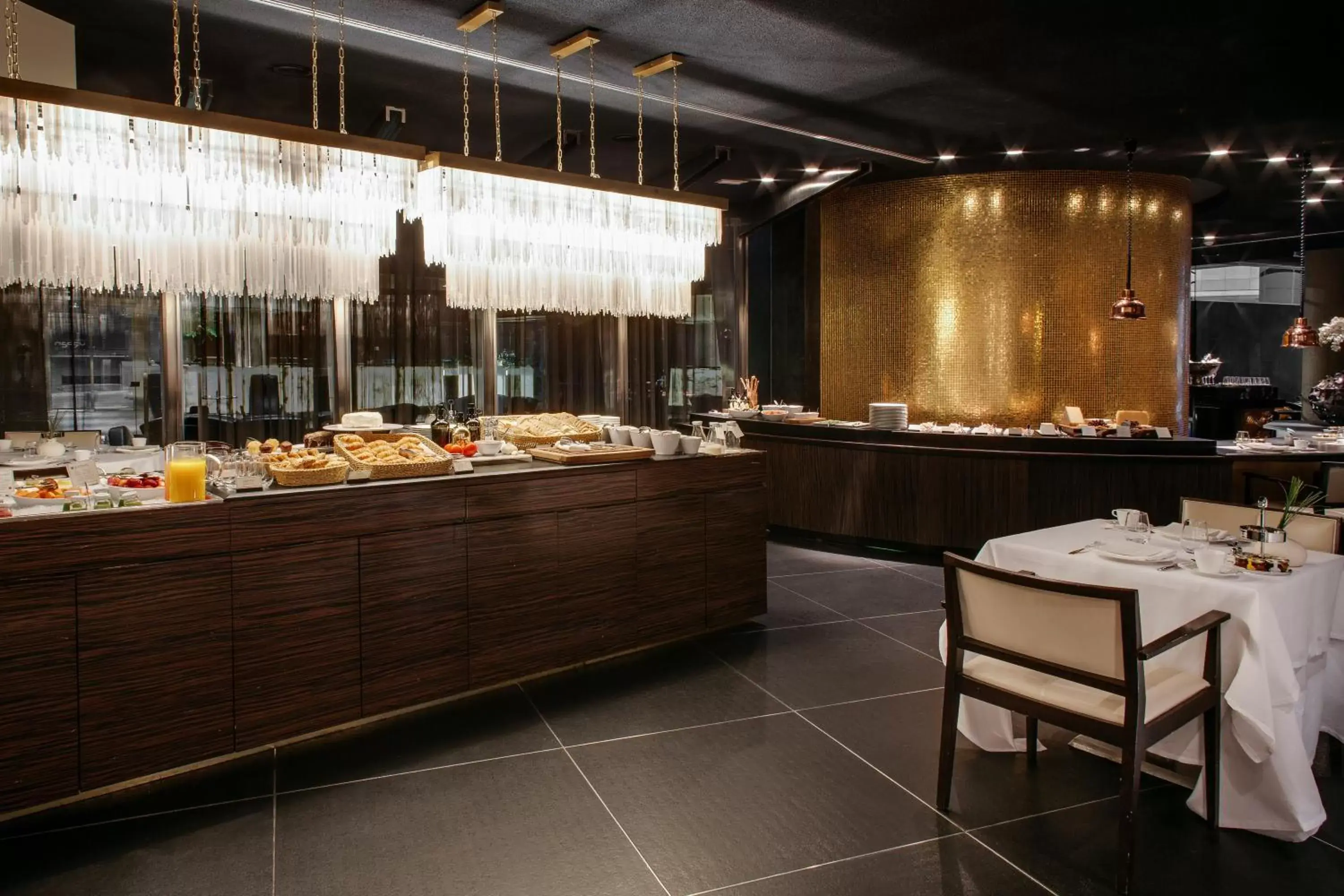 Buffet breakfast, Restaurant/Places to Eat in Hotel Urban,a Member of Design Hotels