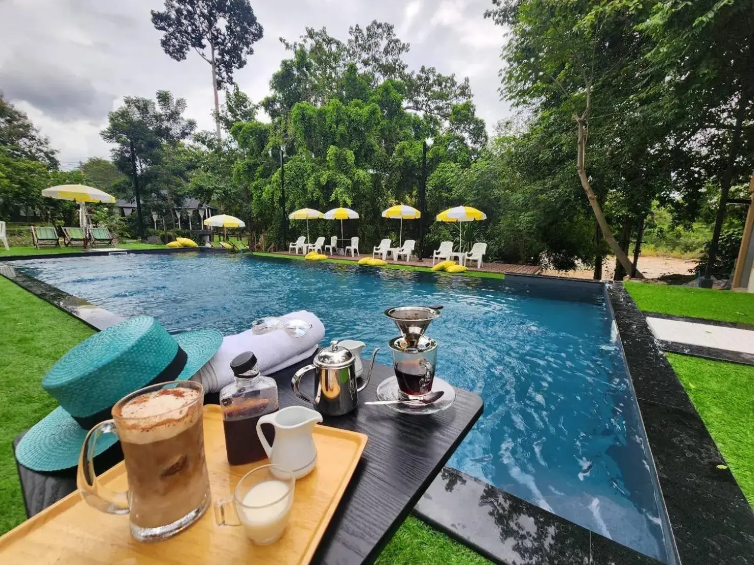 Swimming Pool in Naturalpark Resort De Wangthong