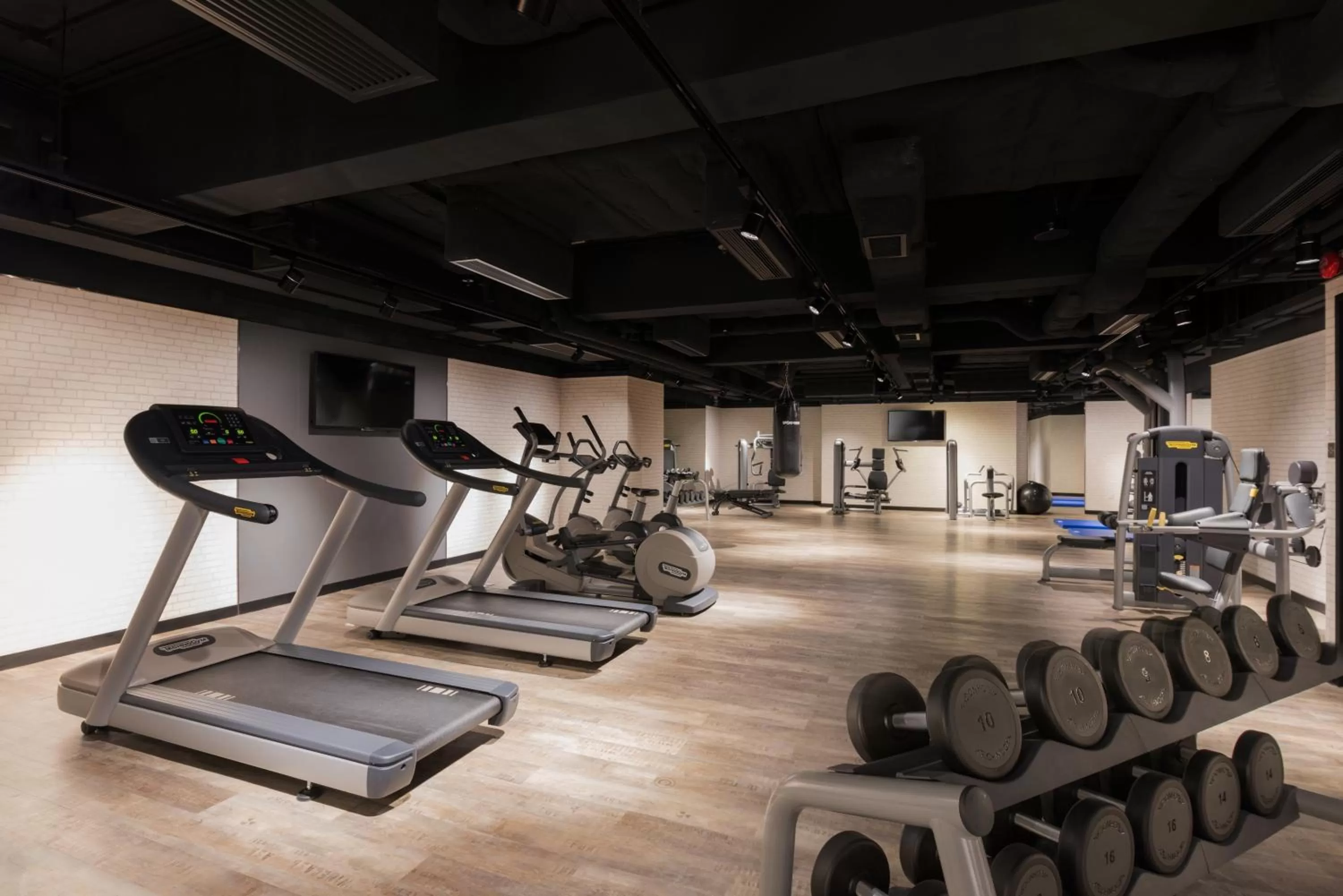 Fitness centre/facilities in Pentahotel Hong Kong, Tuen Mun