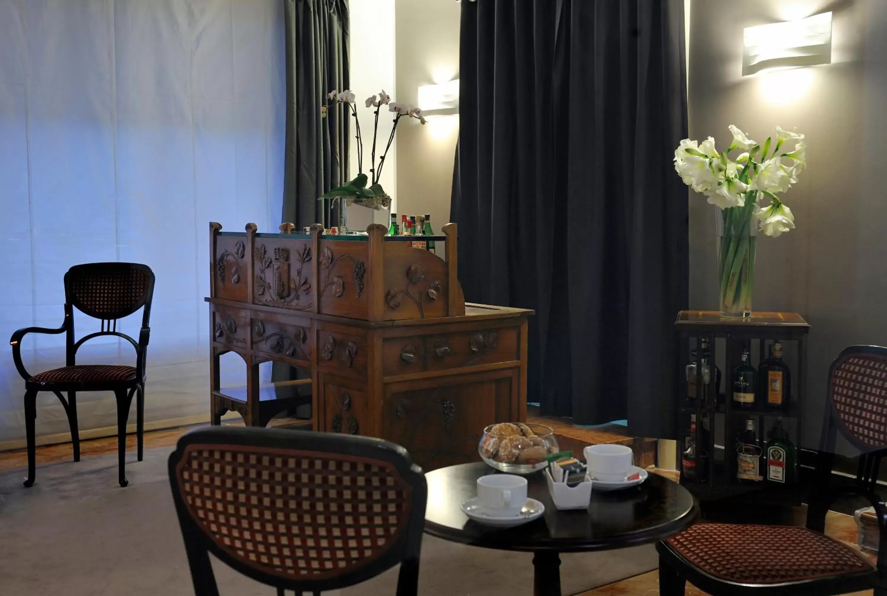 Lounge or bar, Seating Area in Hotel Principe Di Villafranca