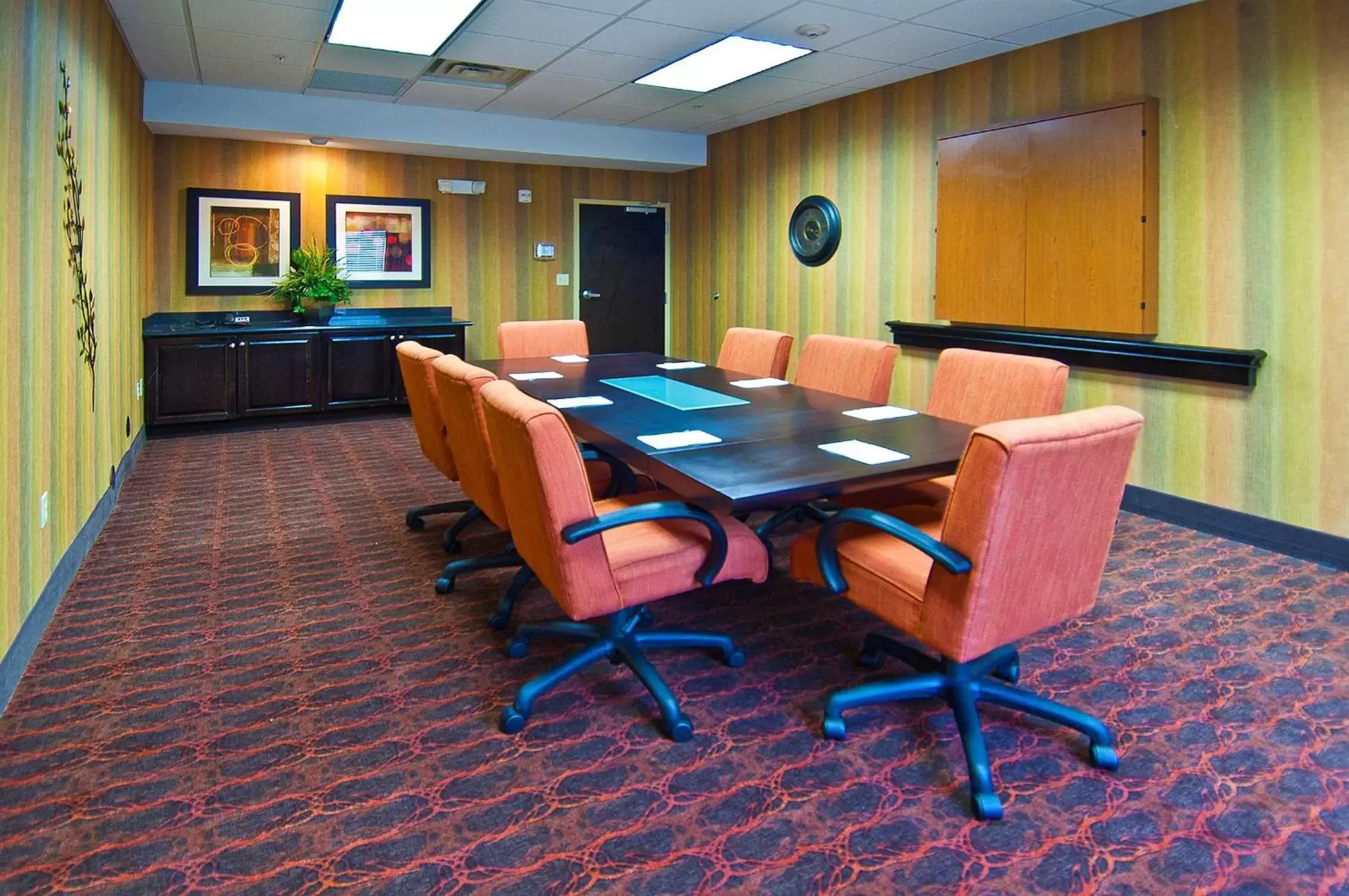 Meeting/conference room in Hampton Inn & Suites Elk City