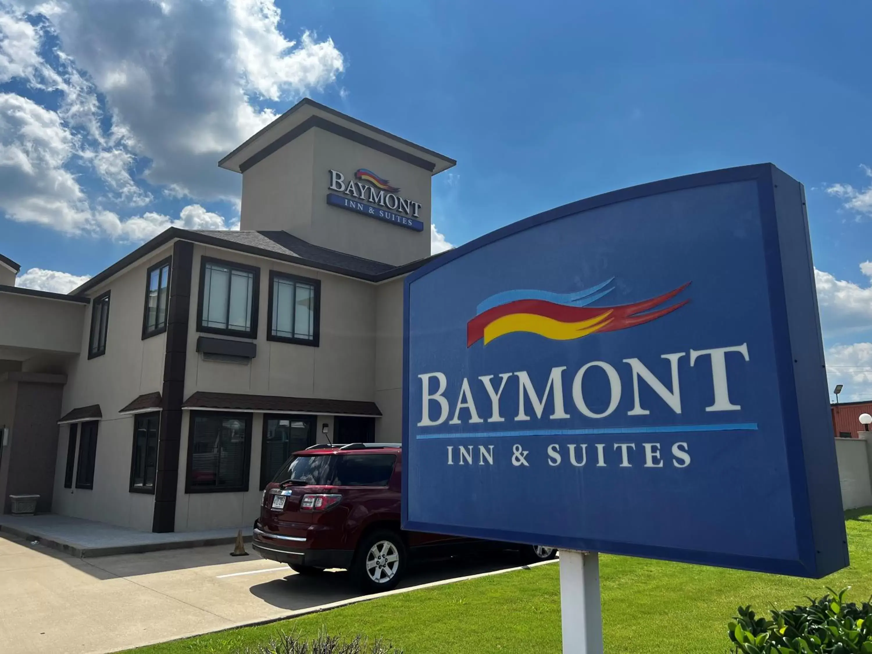 Property building, Property Logo/Sign in Baymont by Wyndham Bryan College Station