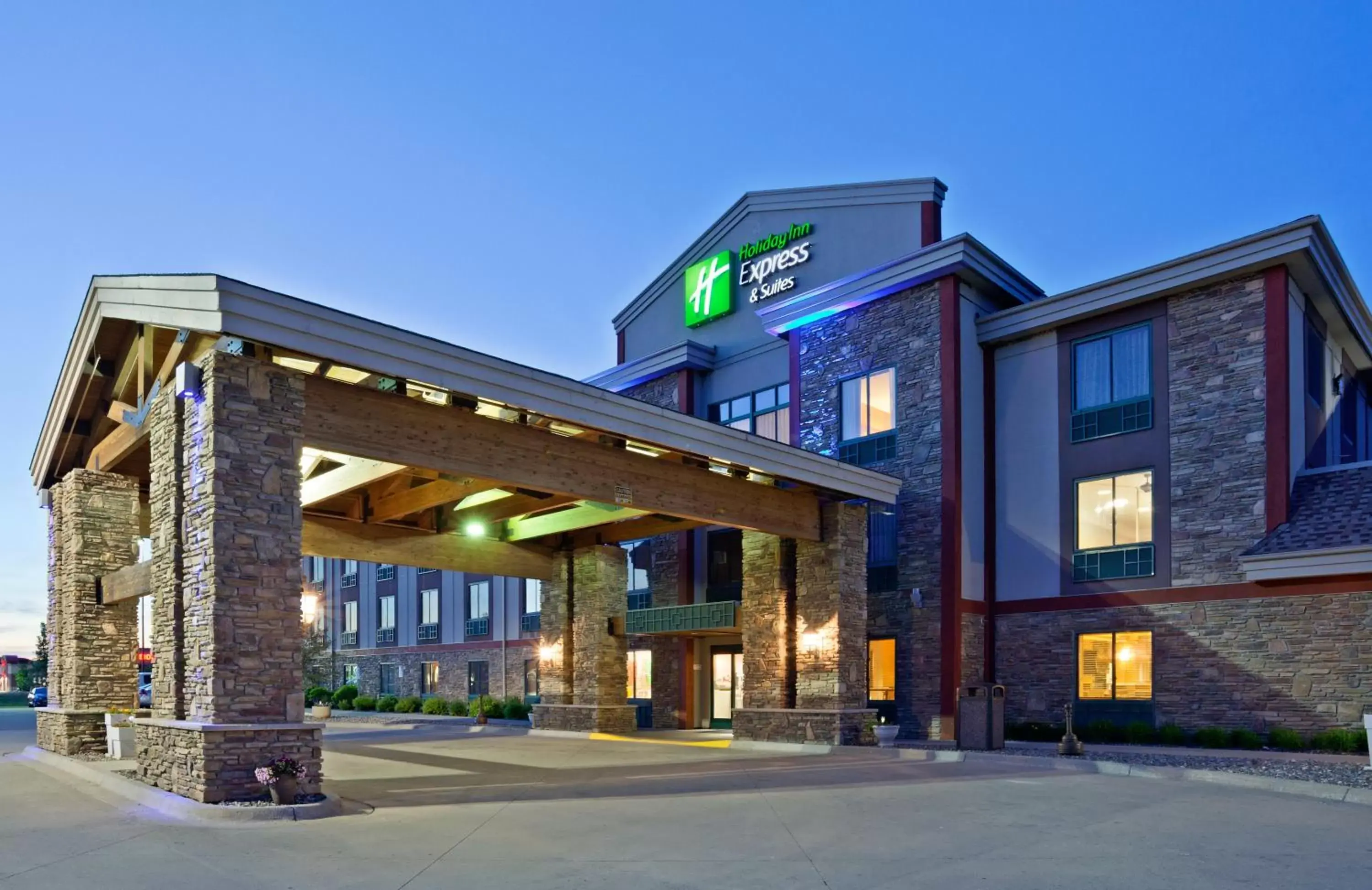 Property Building in Holiday Inn Express Hotel & Suites Brainerd-Baxter, an IHG Hotel
