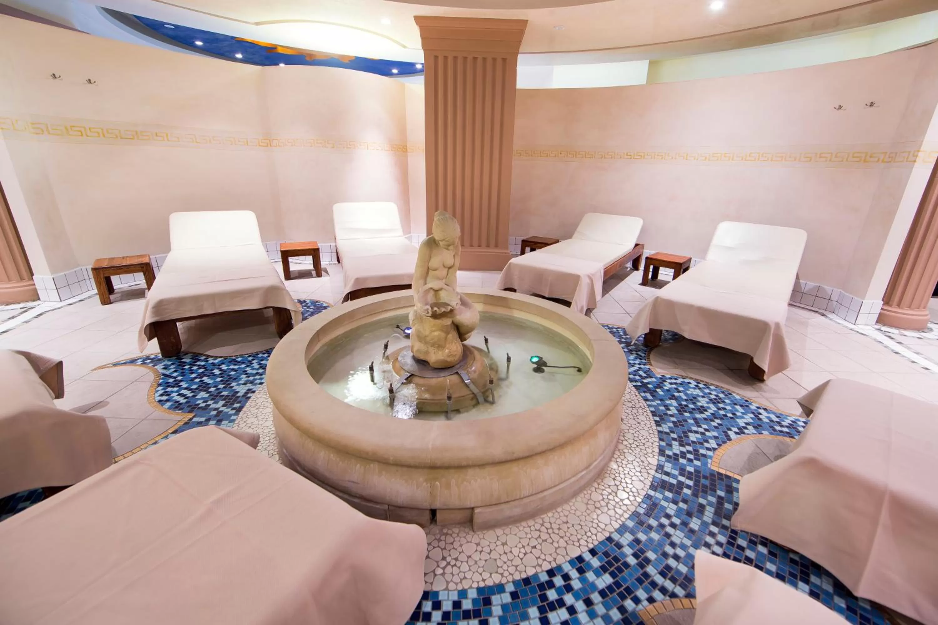 Spa and wellness centre/facilities, Bed in Hotel Król Kazimierz