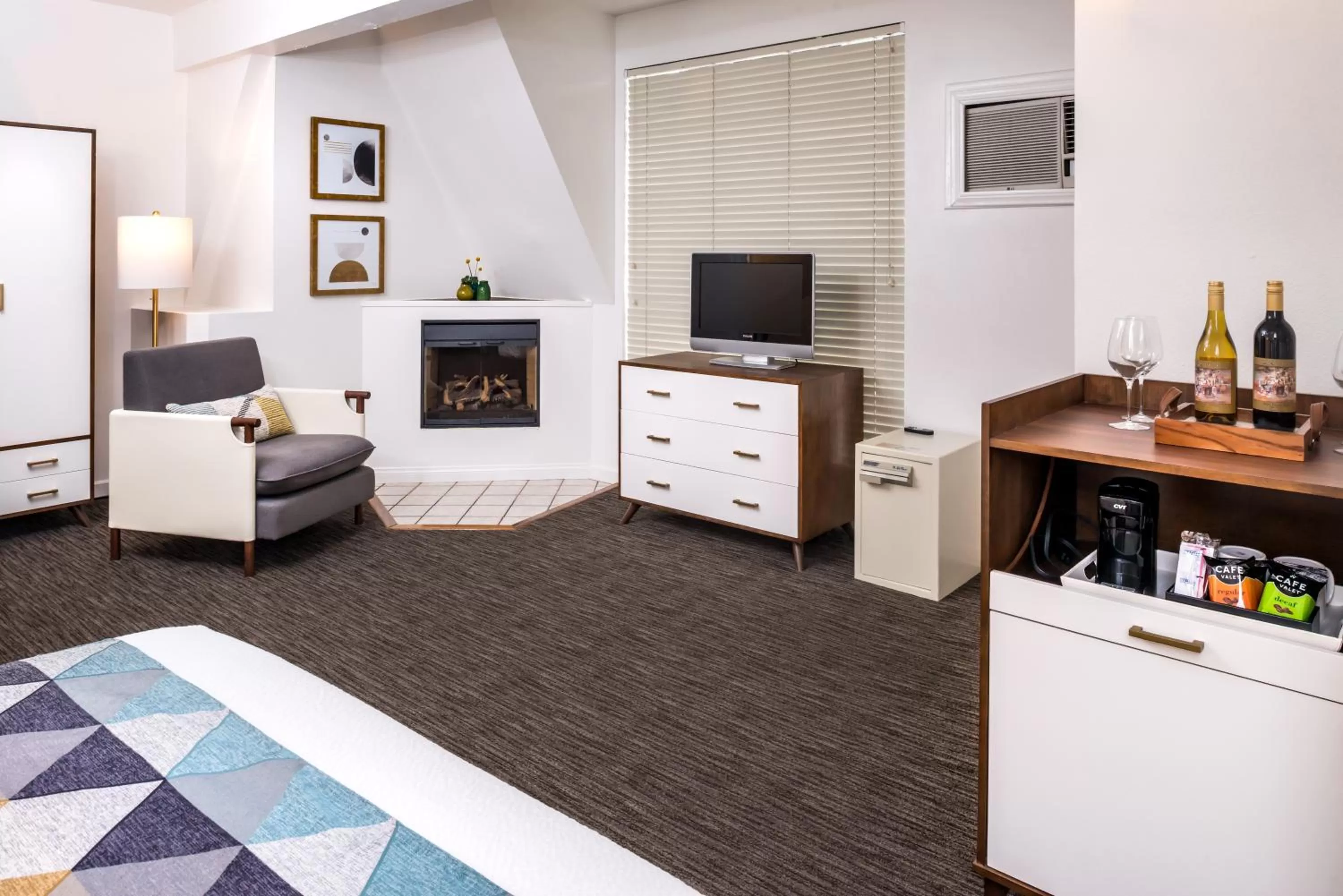 Photo of the whole room in Wine Valley Inn