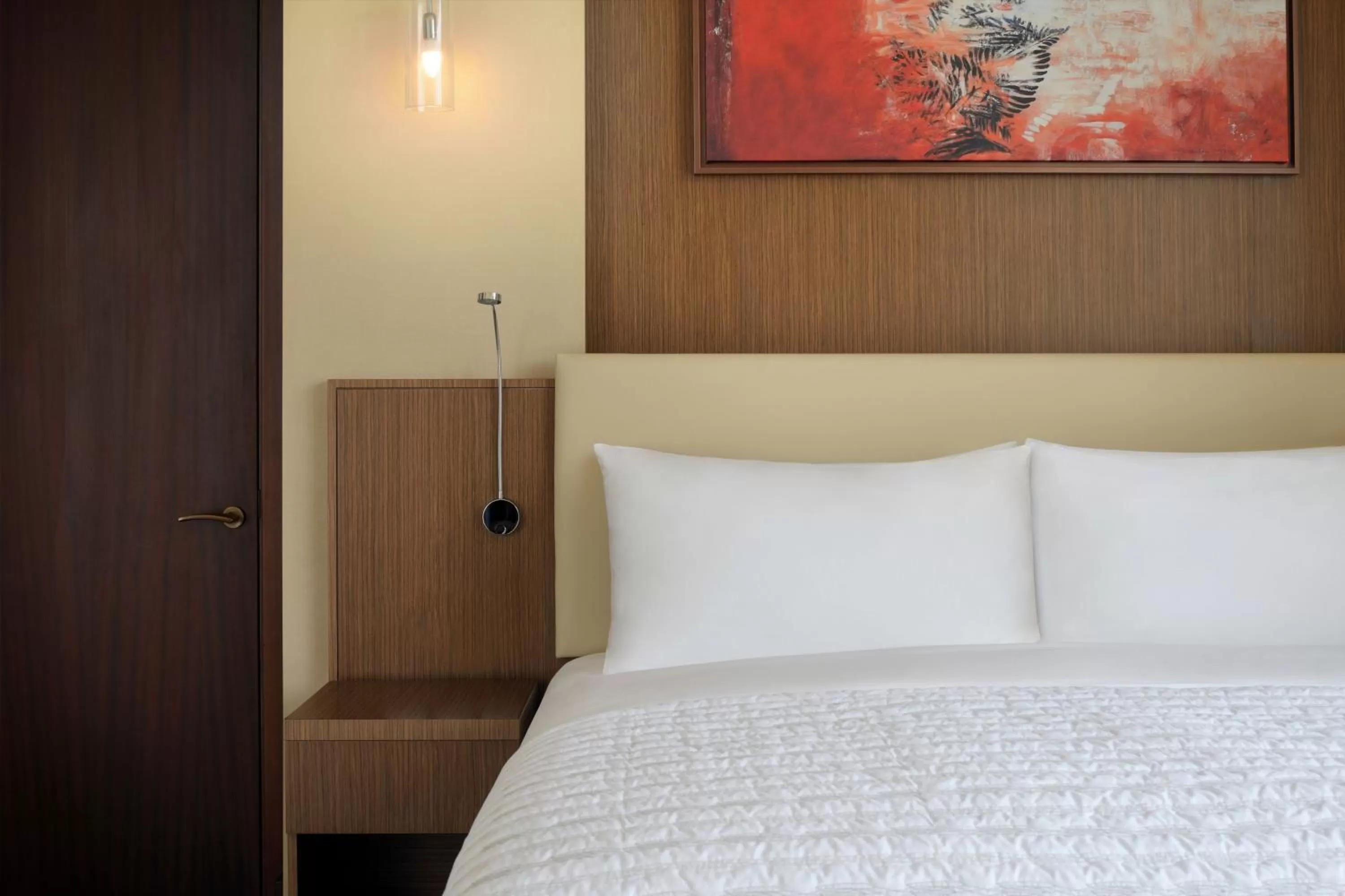 Bedroom, Bed in Le Meridien City Center Doha