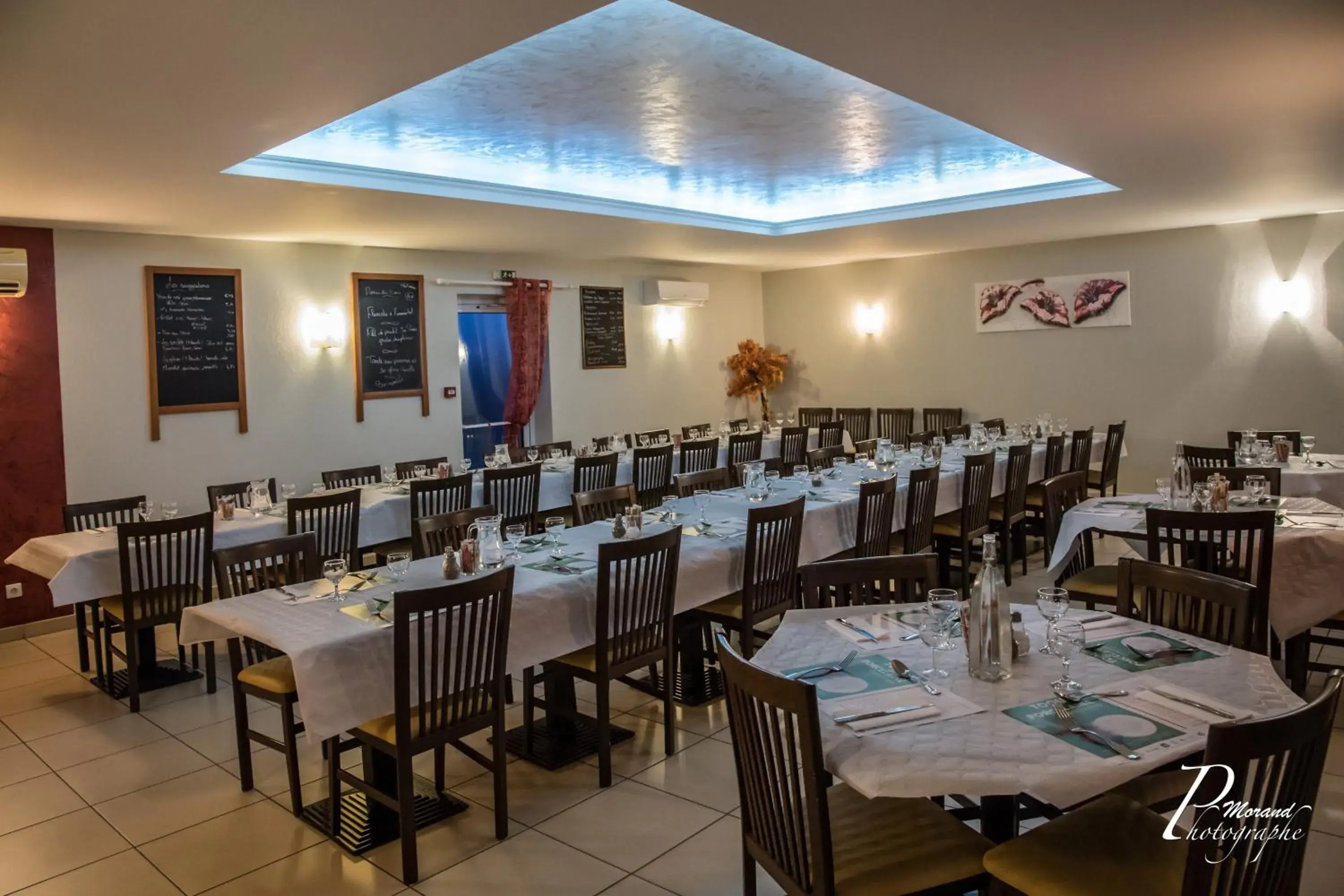 Restaurant/Places to Eat in Hôtel Azur Saint Junien Cit'Hotel