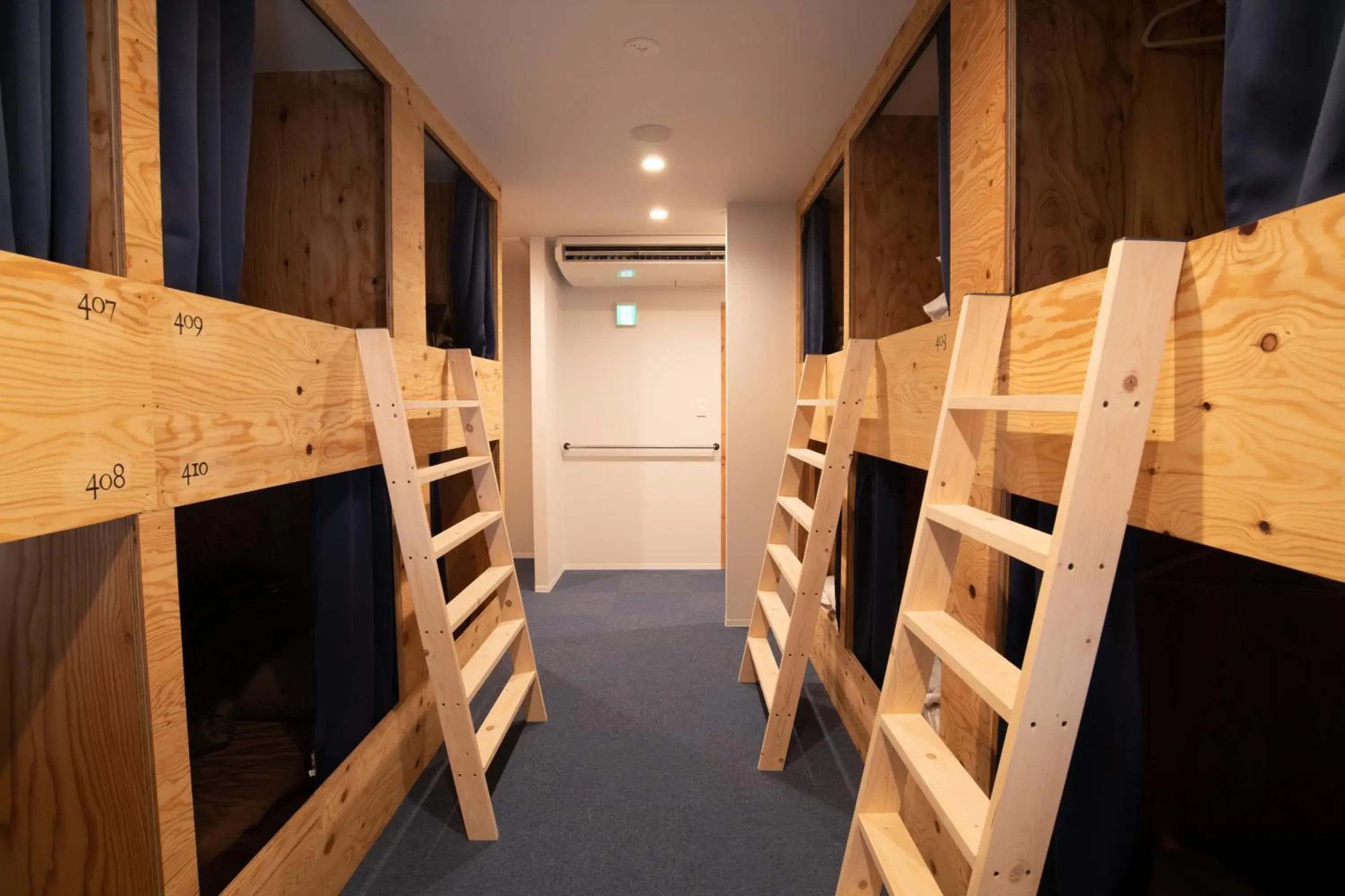 Photo of the whole room, Bunk Bed in Guesthouse Akicafe Inn