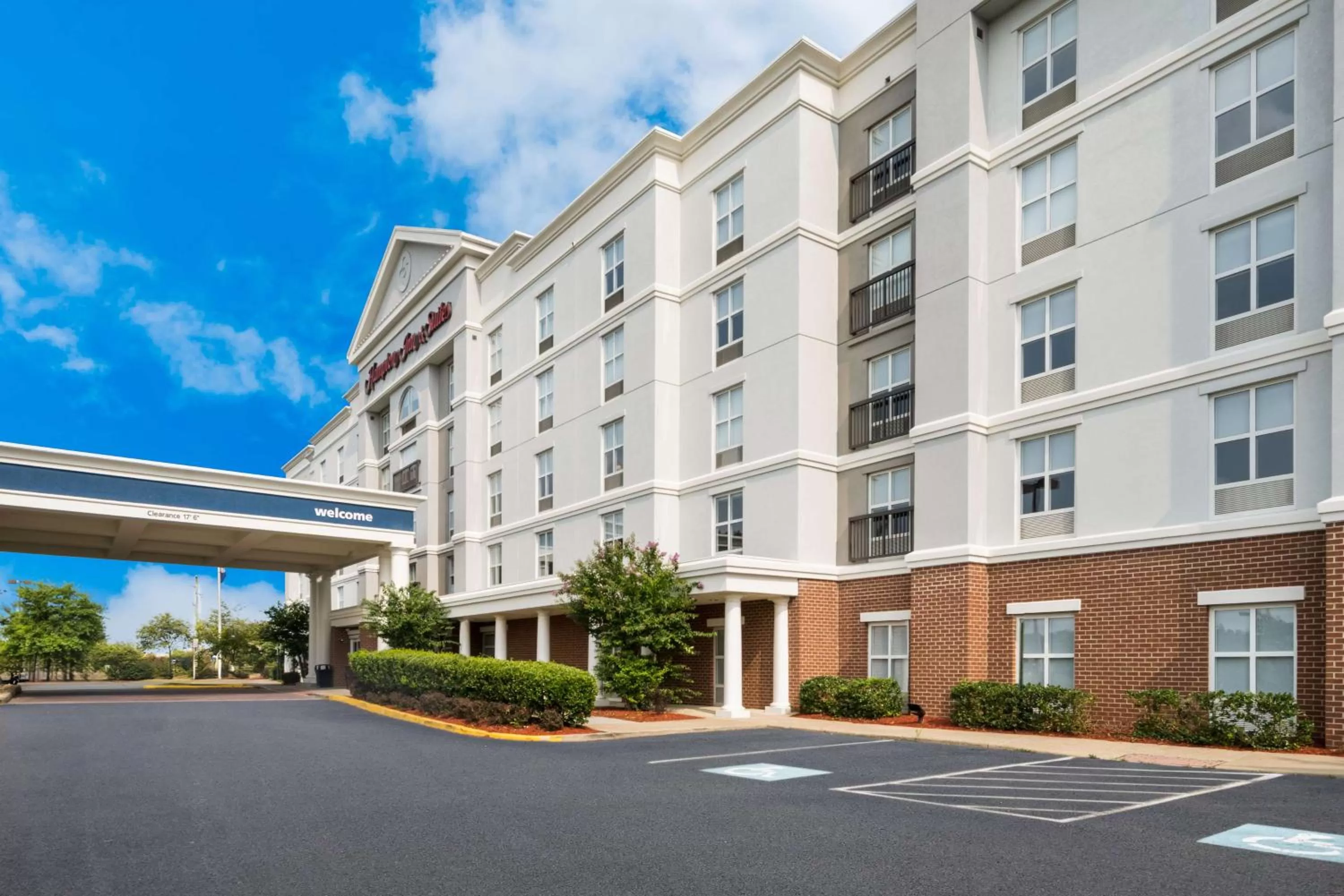 Hampton Inn and Suites Fredericksburg