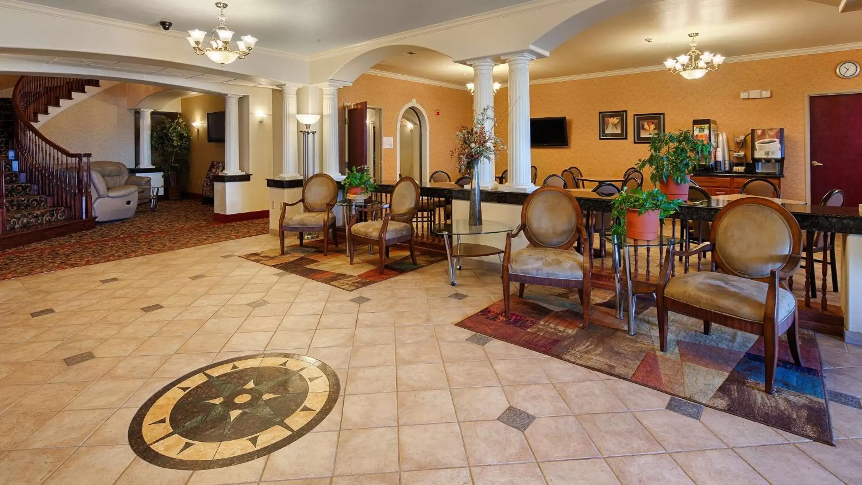 Lobby or reception, Lobby/Reception in Best Western Inn & Suites - Henrietta