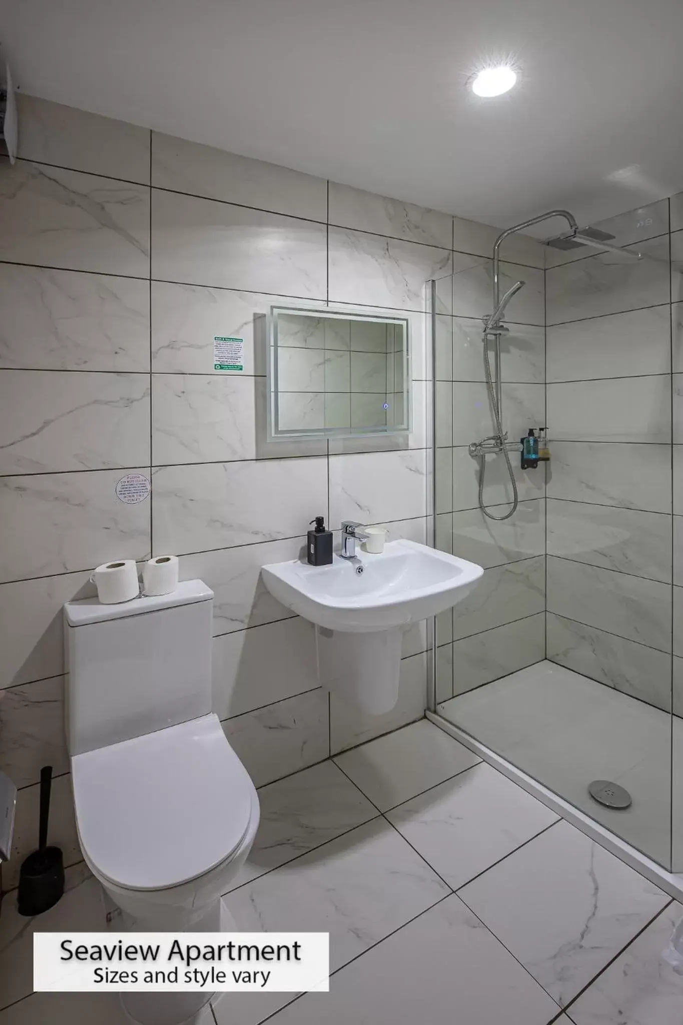 Toilet, Bathroom in ApartHotel421 by Seafront Collection