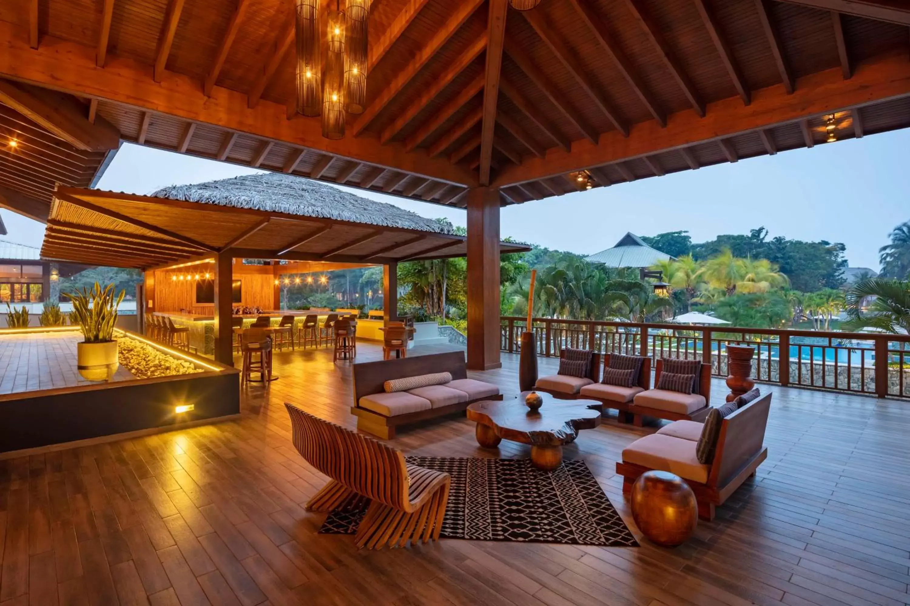 Lobby or reception in Indura Beach & Golf Resort Curio Collection By Hilton
