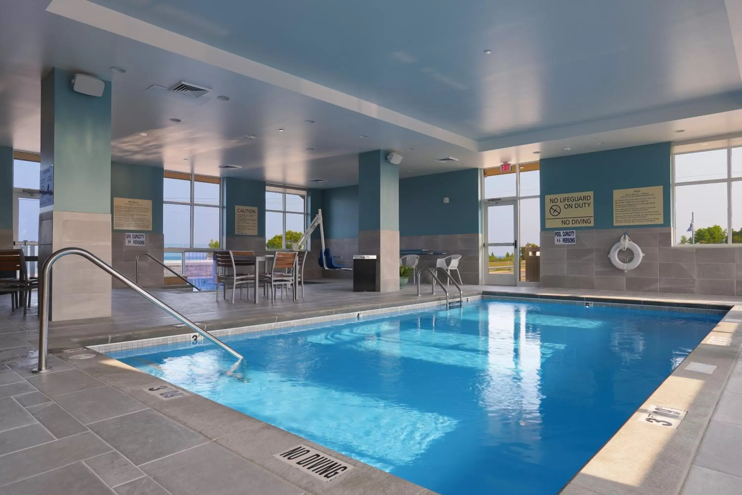 Swimming Pool in Hampton Inn & Suites Manistee, Mi