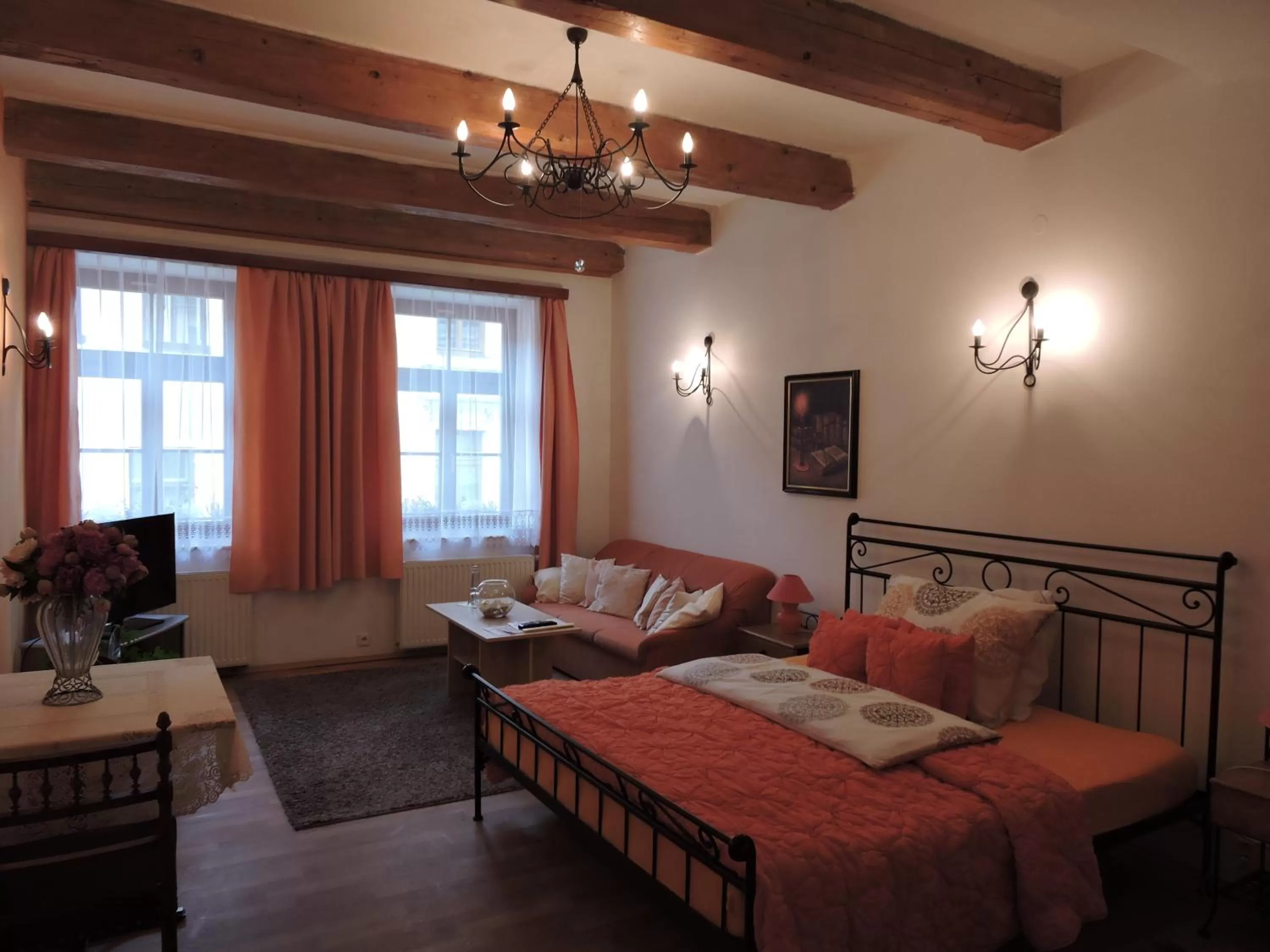 Photo of the whole room, Bed in Hotel Atrium