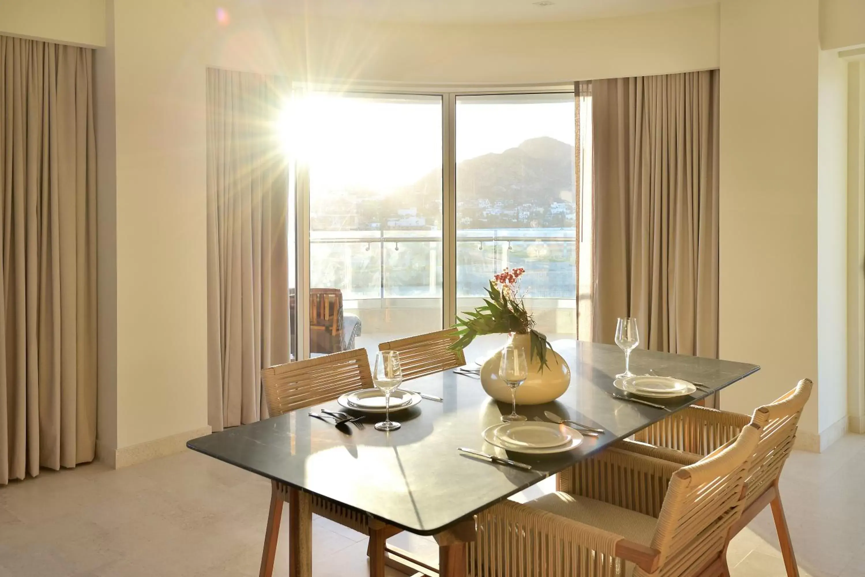 Dining Area in Corazón Cabo, a Noble House Resort