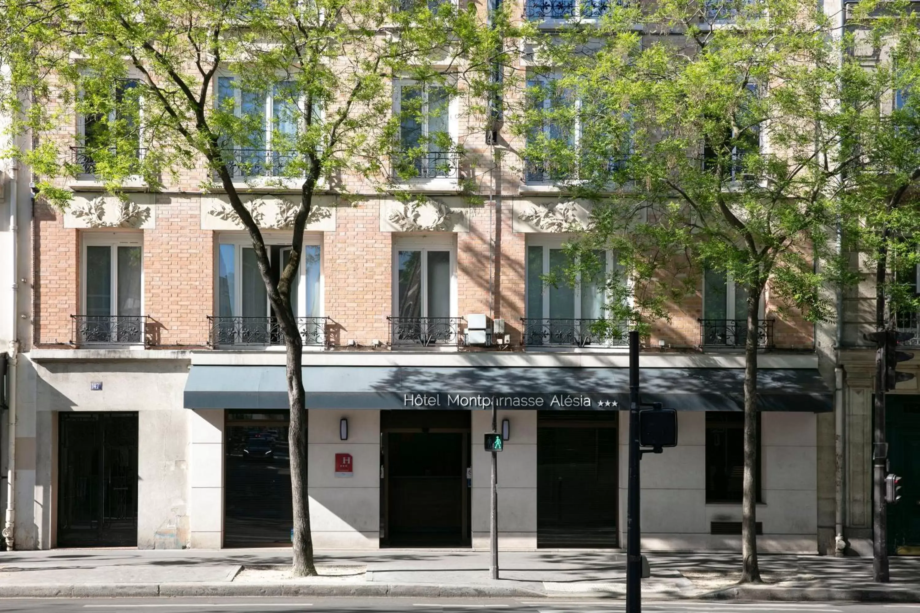 Property Building in Montparnasse Alésia