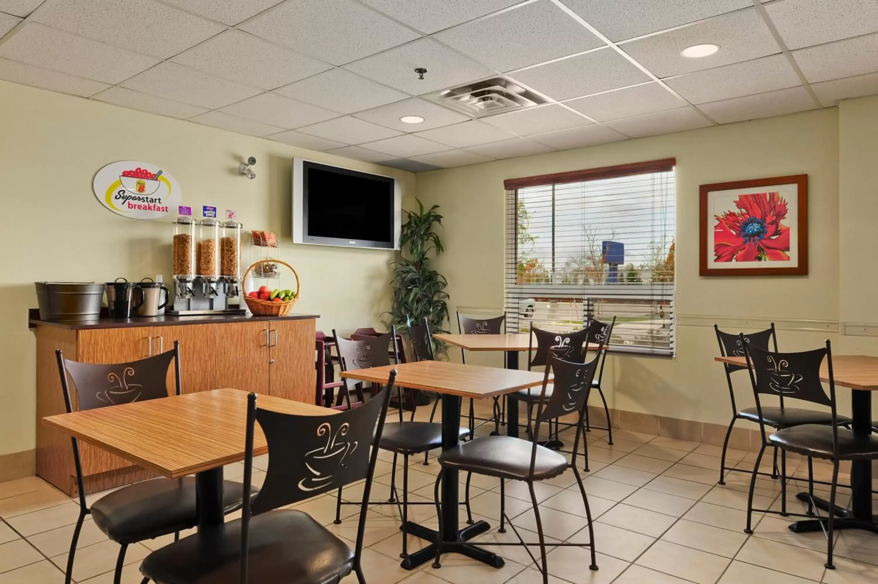 Continental breakfast, Restaurant/Places to Eat in Super 8 by Wyndham Barrie