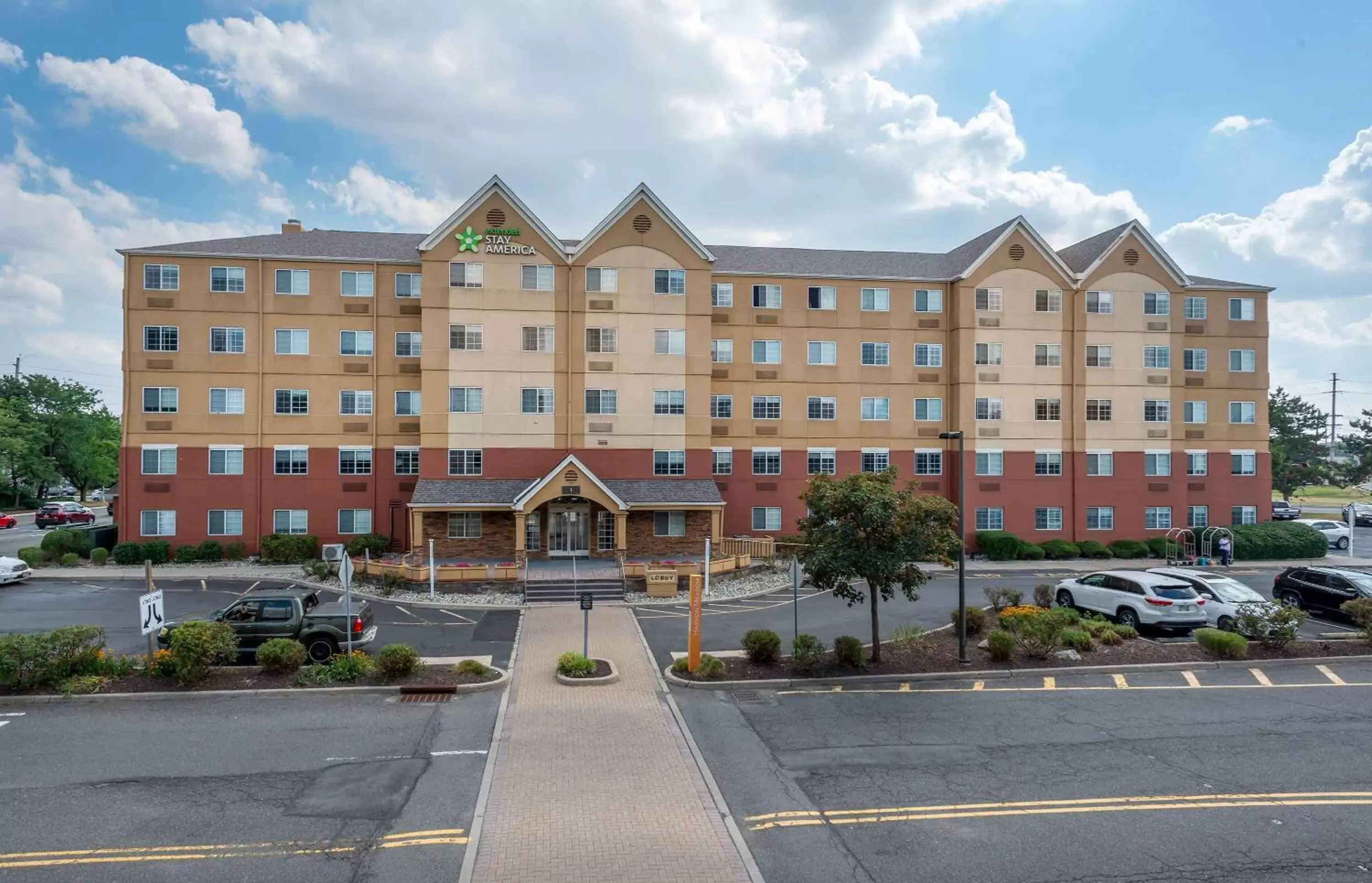 Property Building in Extended Stay America Suites - Secaucus - New York City Area