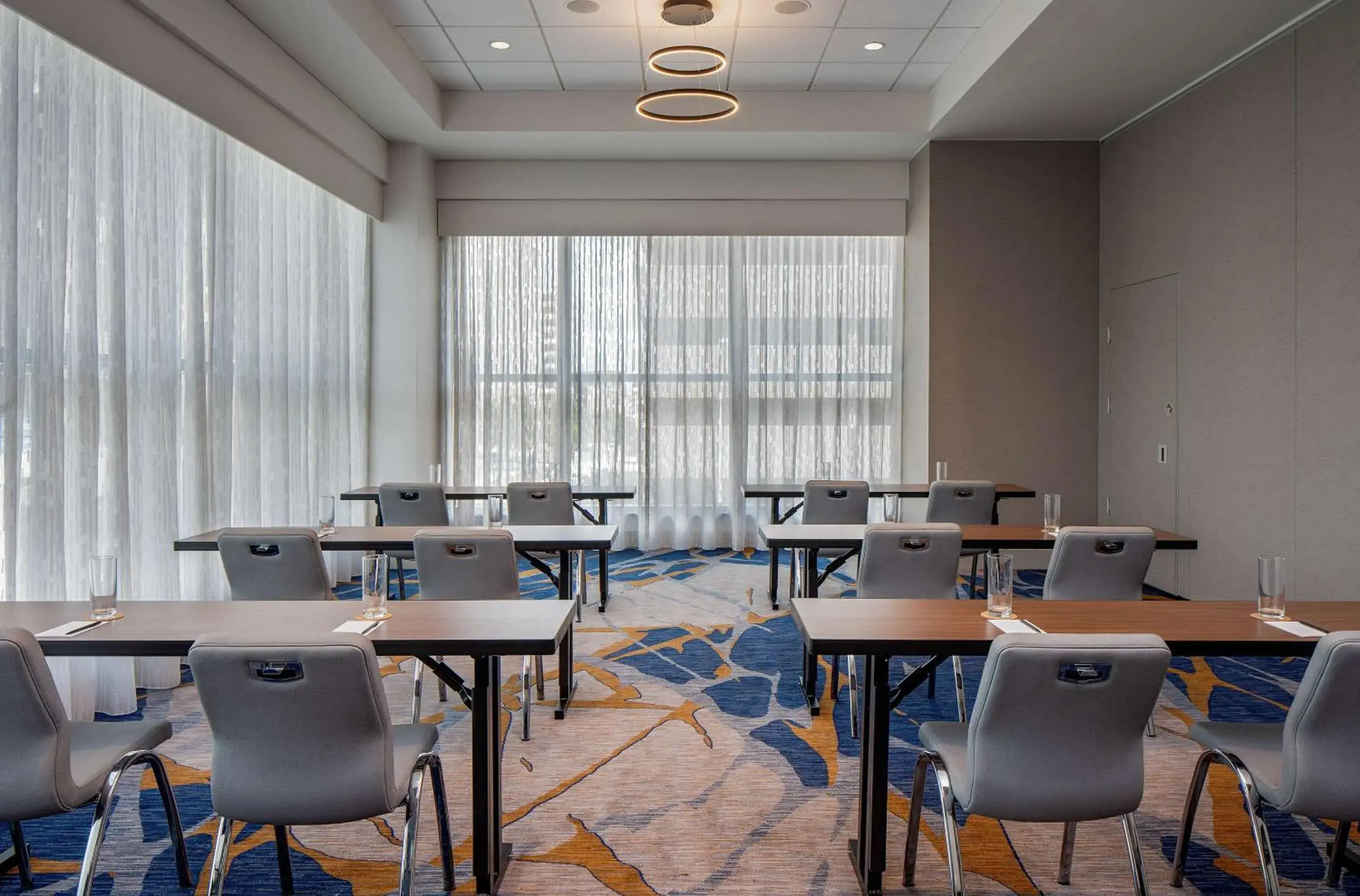 Meeting/conference room, Restaurant/Places to Eat in Hilton Garden Inn Austin University Capitol District