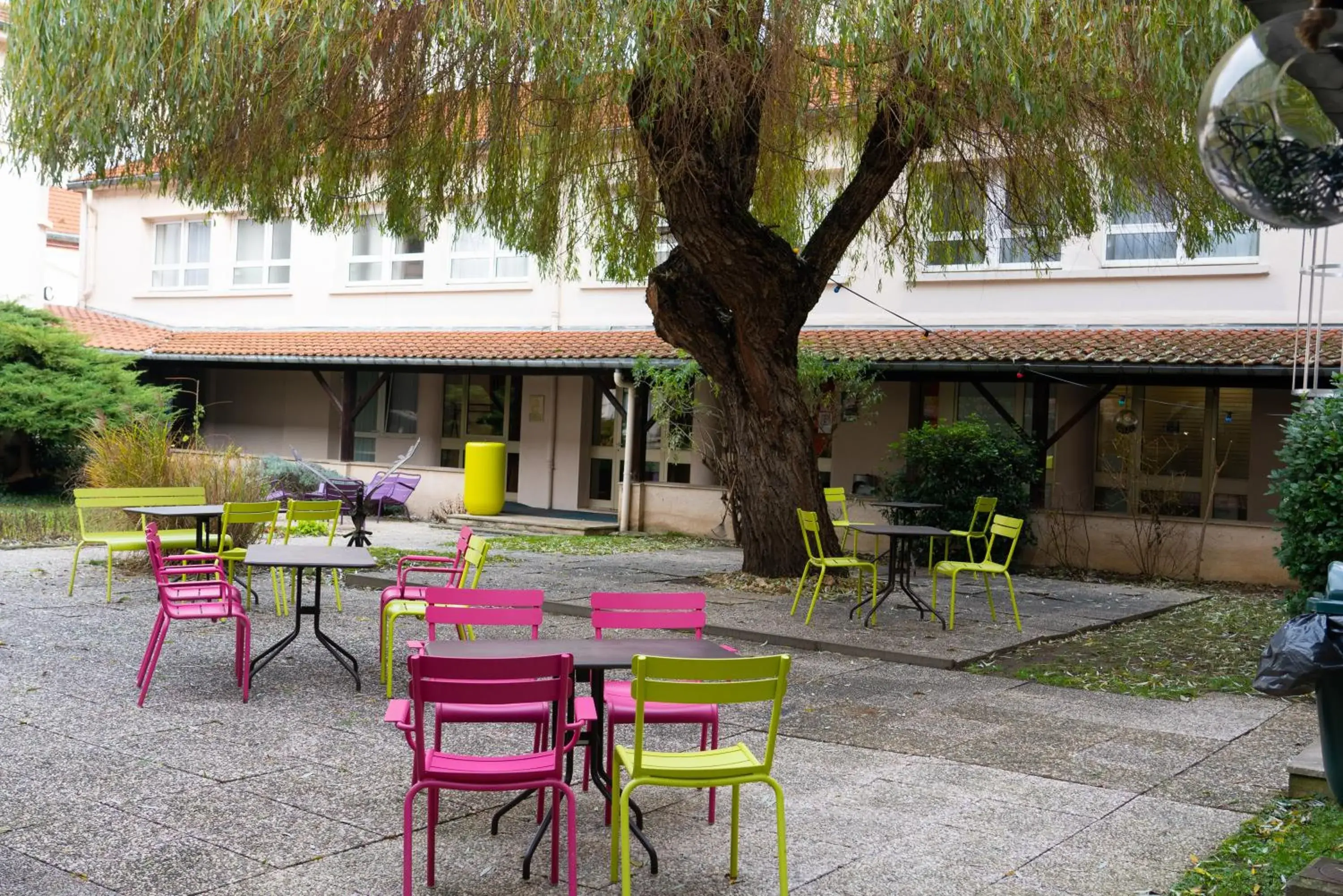 Garden, Property Building in ibis Styles Nancy Centre Gare