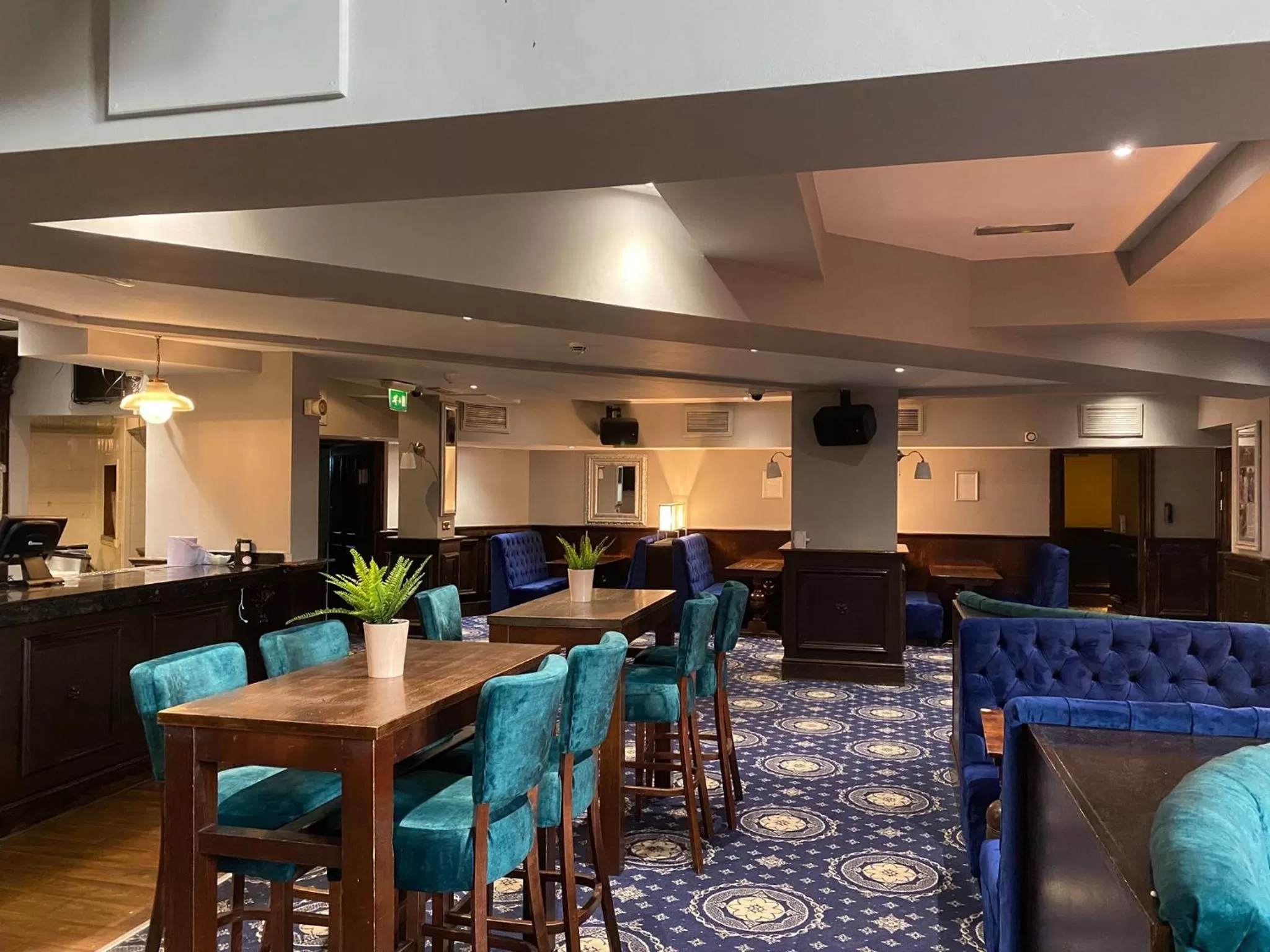 Breakfast, Restaurant/Places to Eat in Queens Hotel