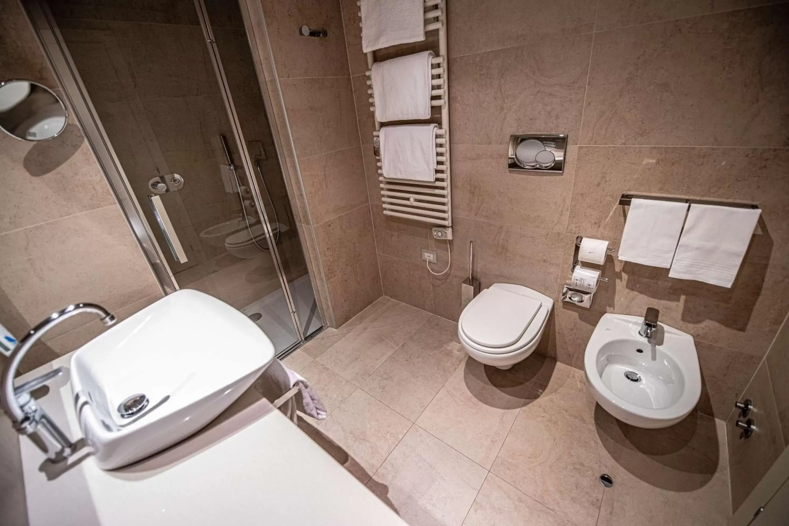 Bathroom in Best Western Plus Net Tower Hotel Padova