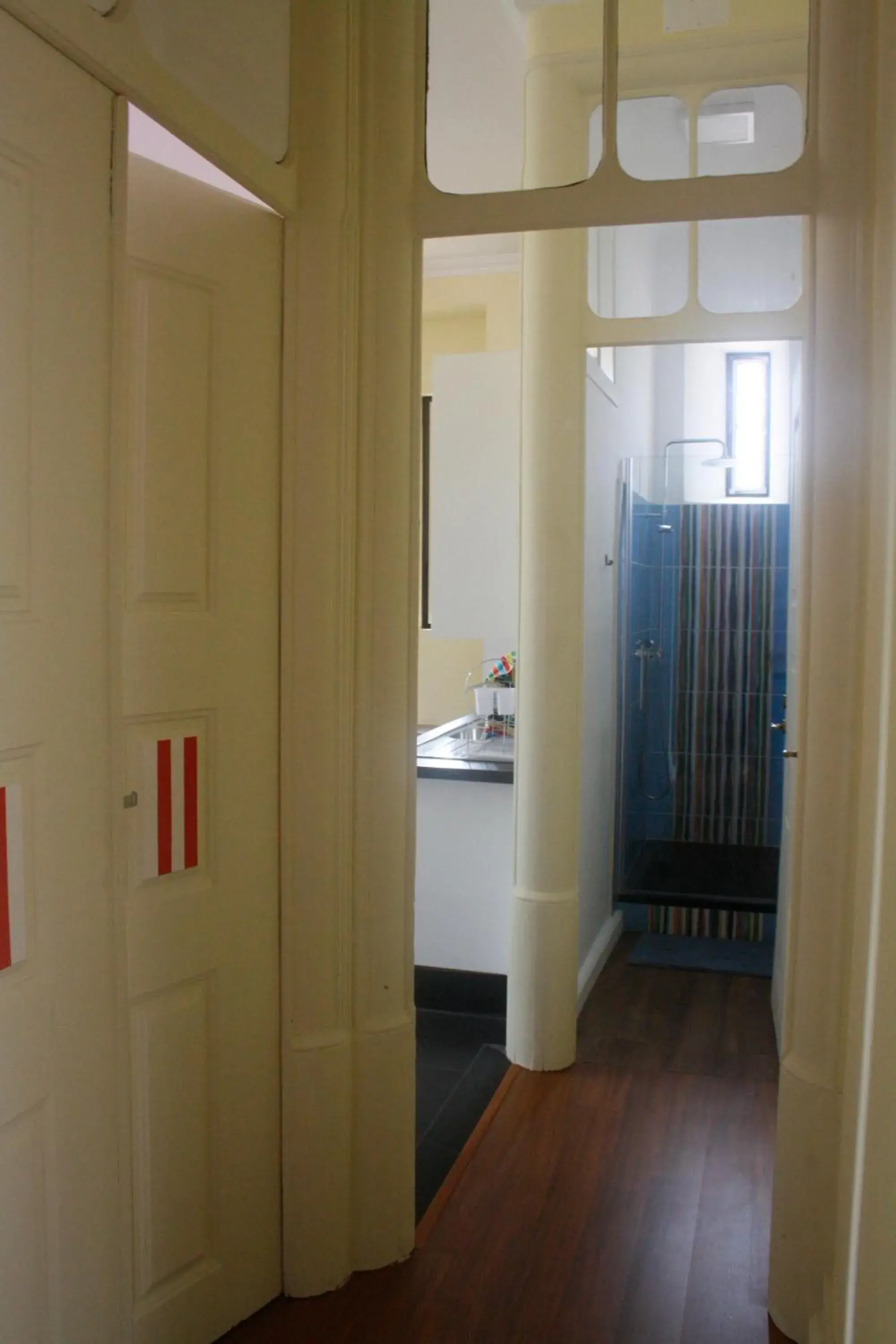 Facade/entrance, Bathroom in Hostel 402