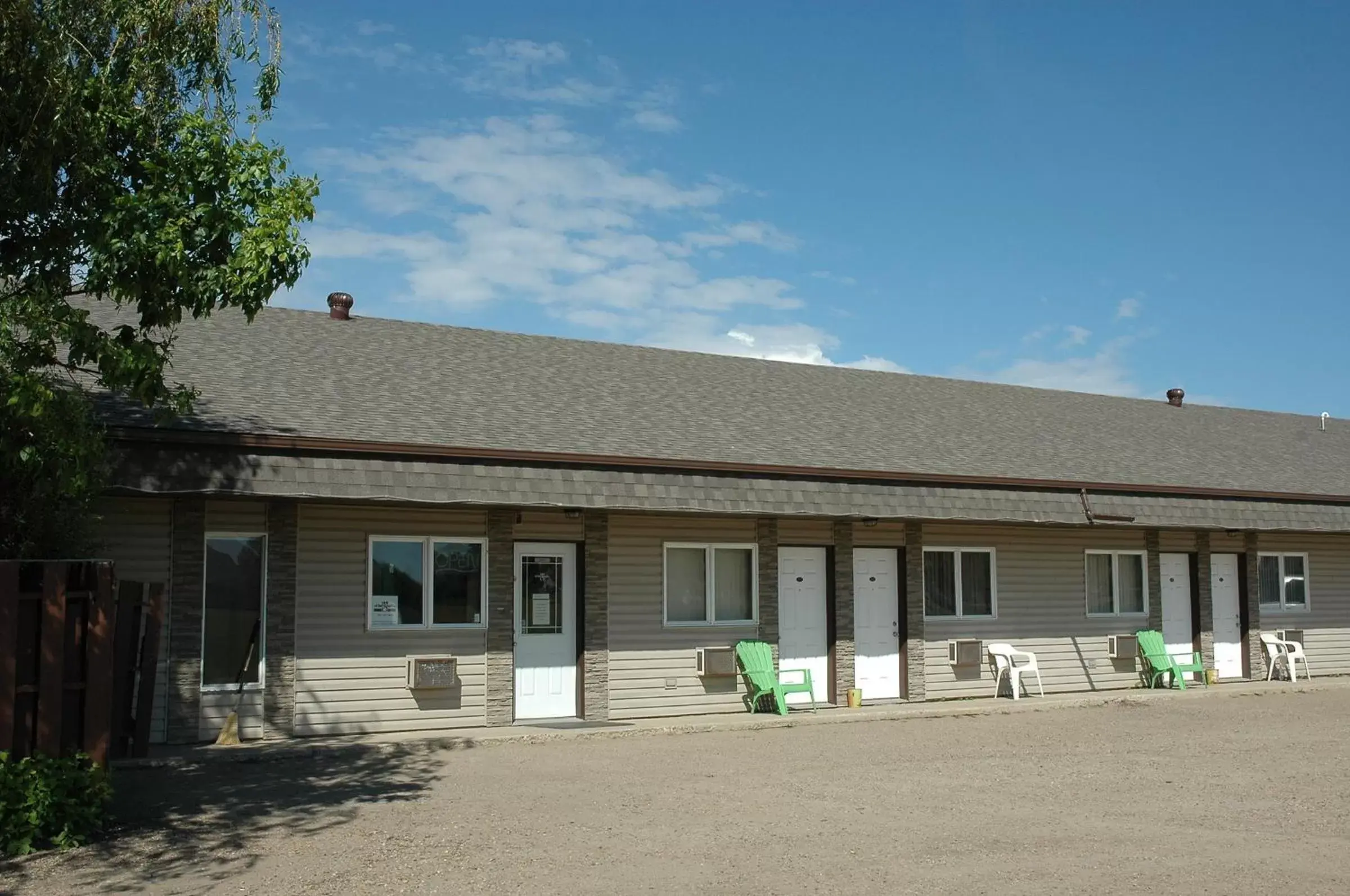 Property Building in Inn of The South