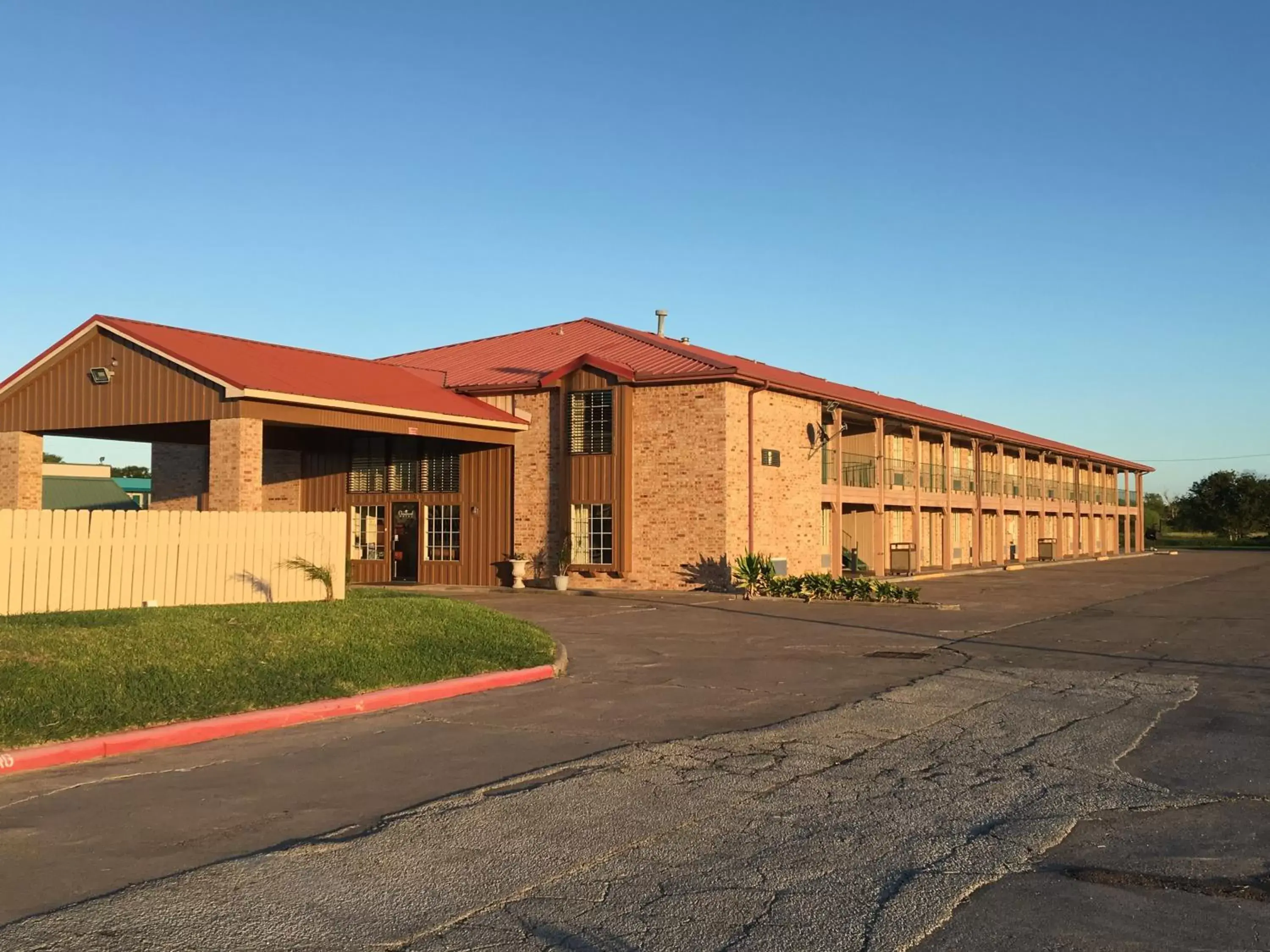 Facade/Entrance in Chaparral Motel