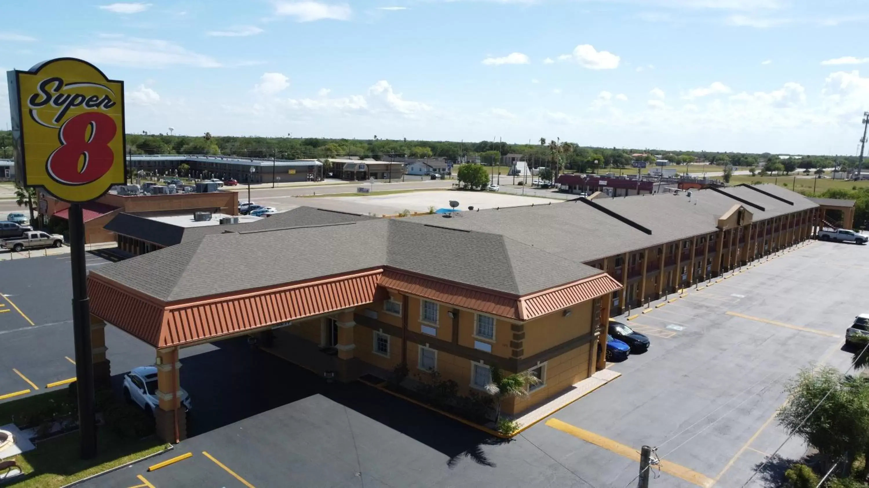 Property building in Super 8 by Wyndham Kingsville