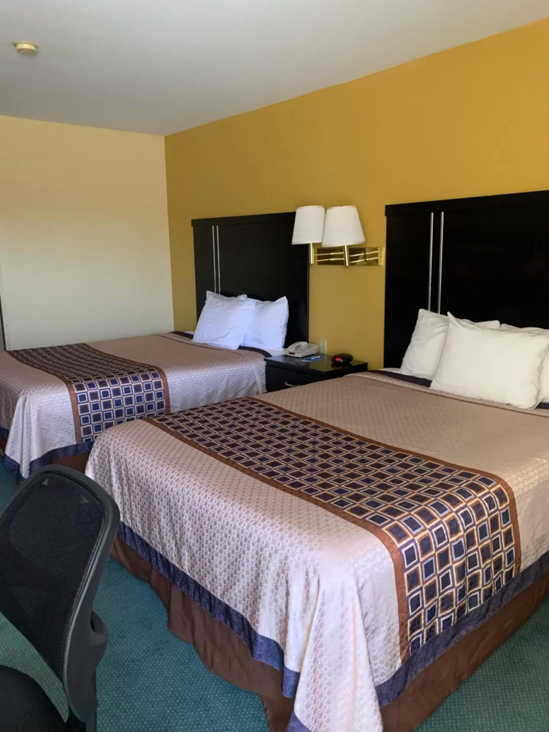 Bed in Rodeway Inn & Suites Blanding