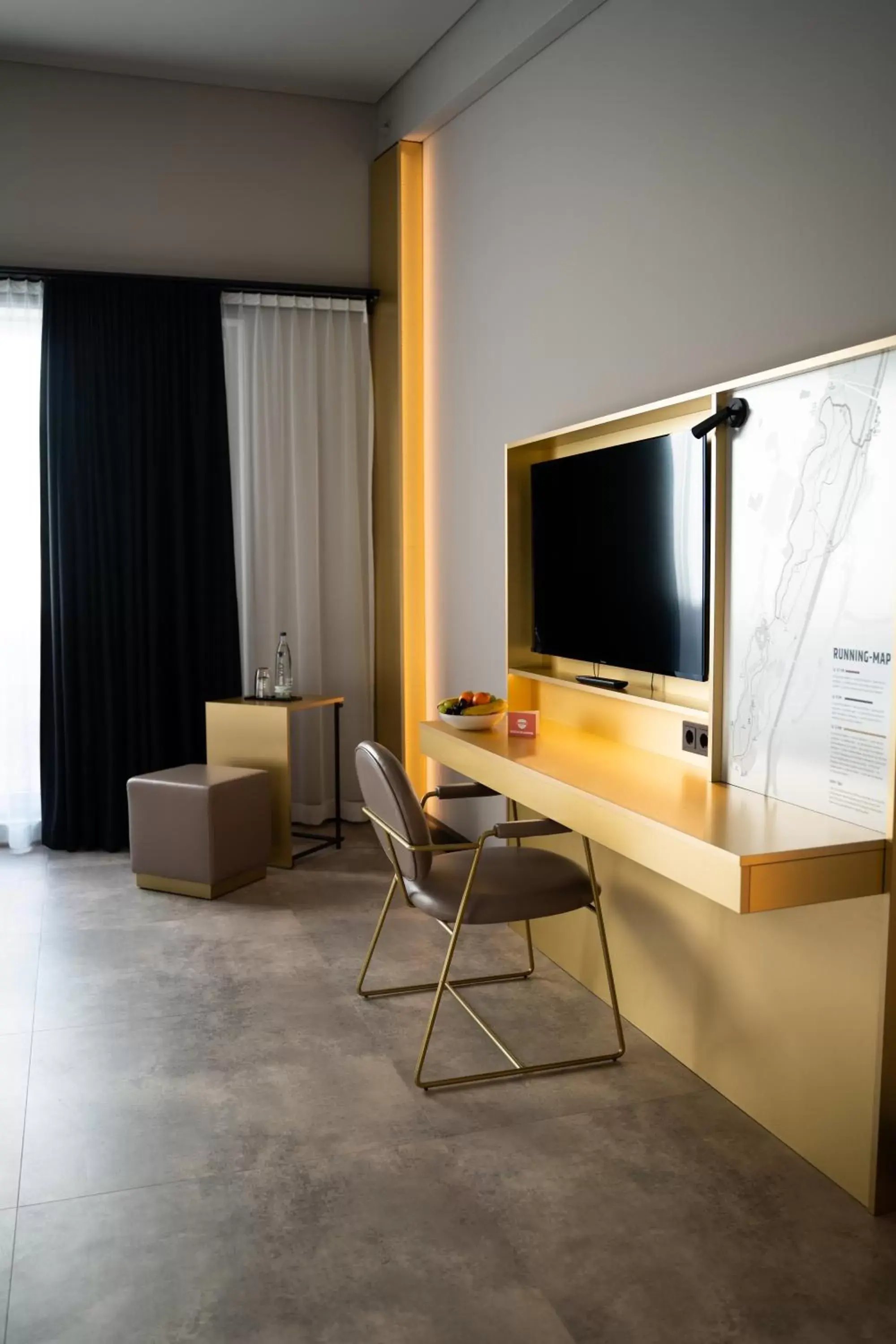 TV and multimedia, TV/Entertainment Center in SportScheck Hotel